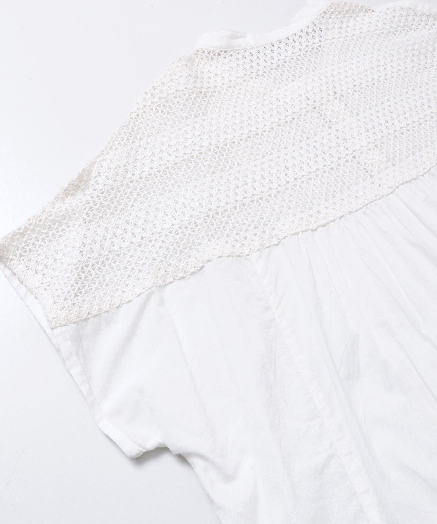 ピンタック レースシャツ