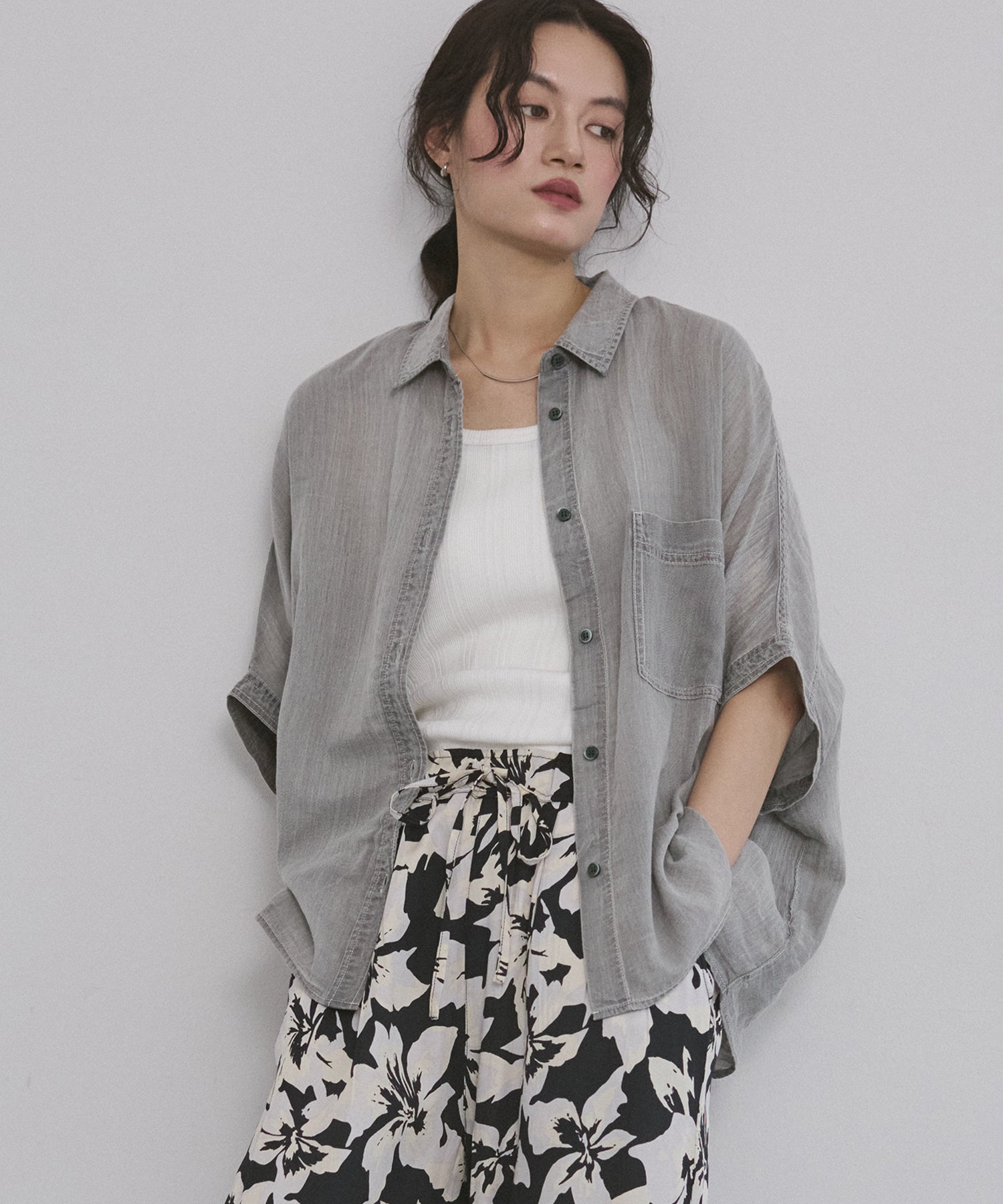 SHEER DENIM SHORT-SLEEVE SHIRT