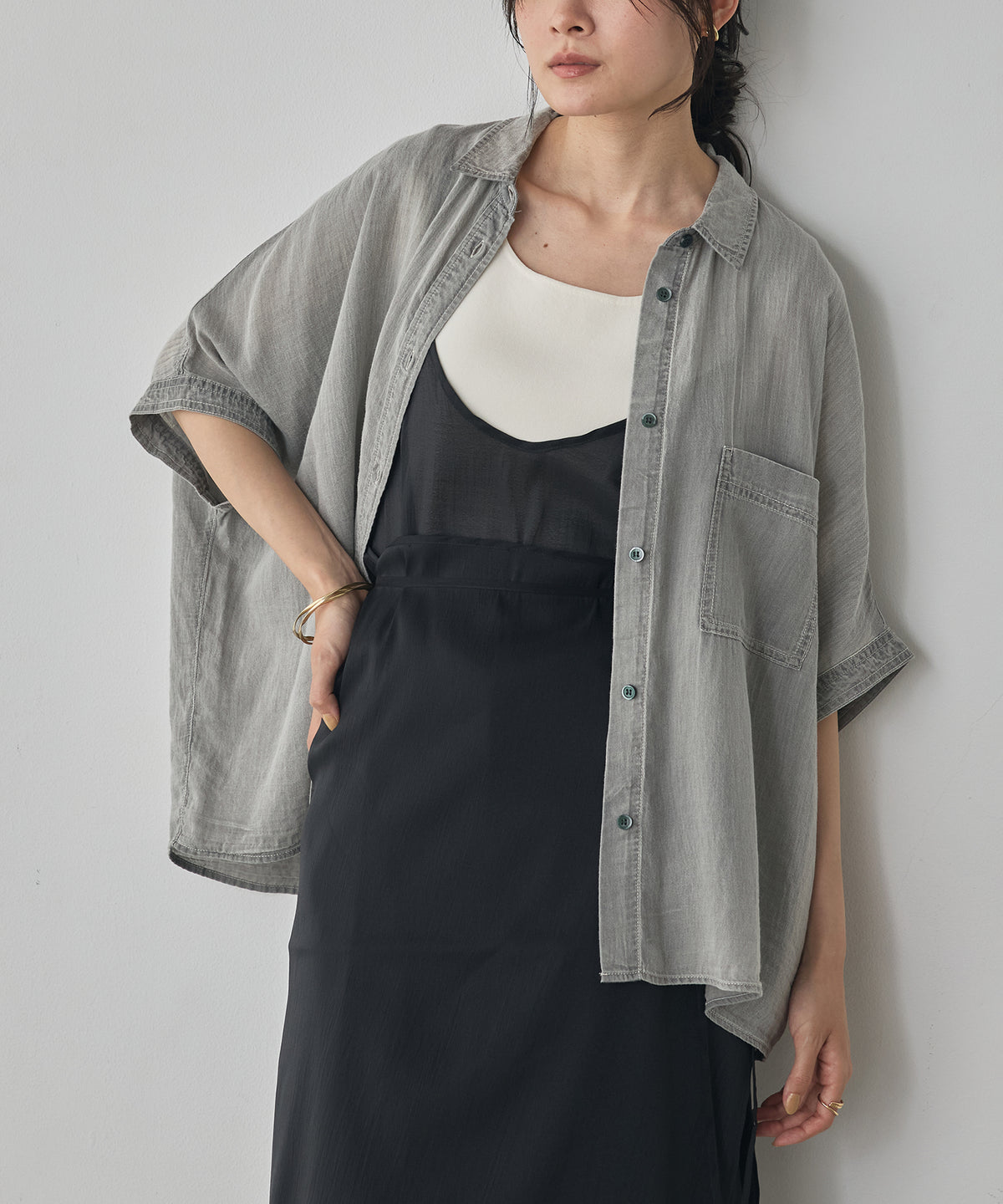 SHEER DENIM SHORT-SLEEVE SHIRT