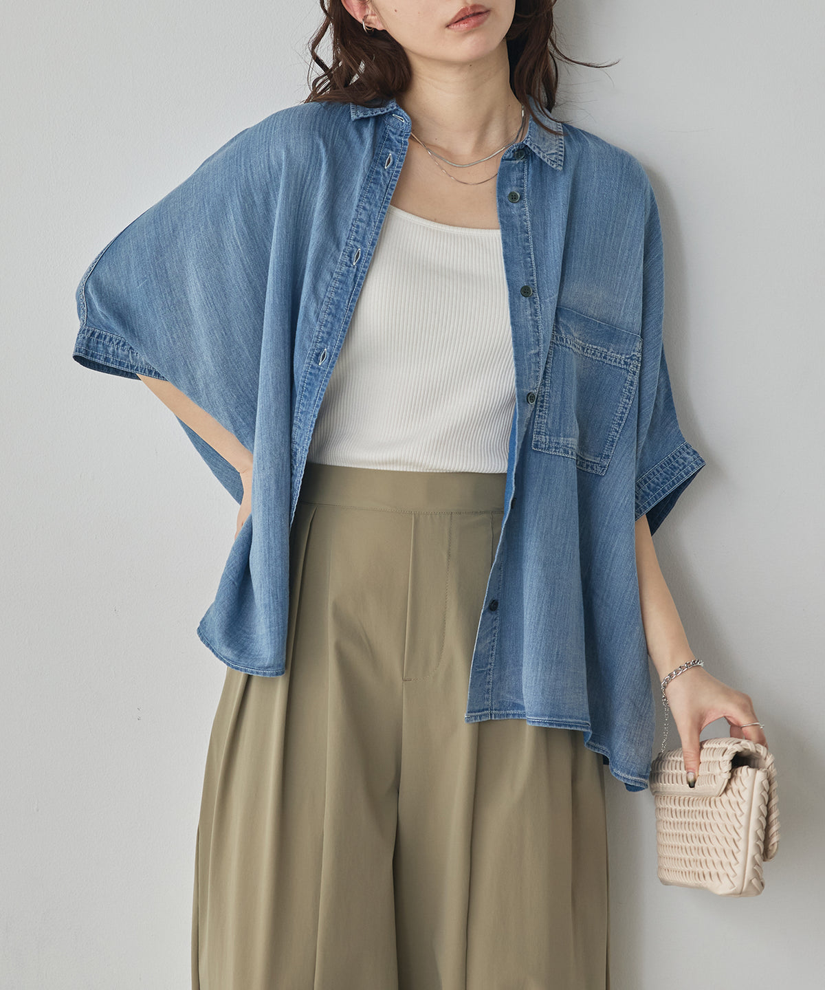 SHEER DENIM SHORT-SLEEVE SHIRT