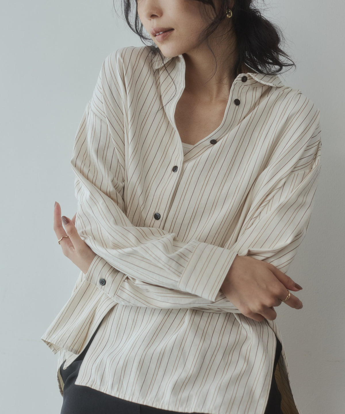 VINTAGE-STYLE PRINTED GATHERED SHIRT