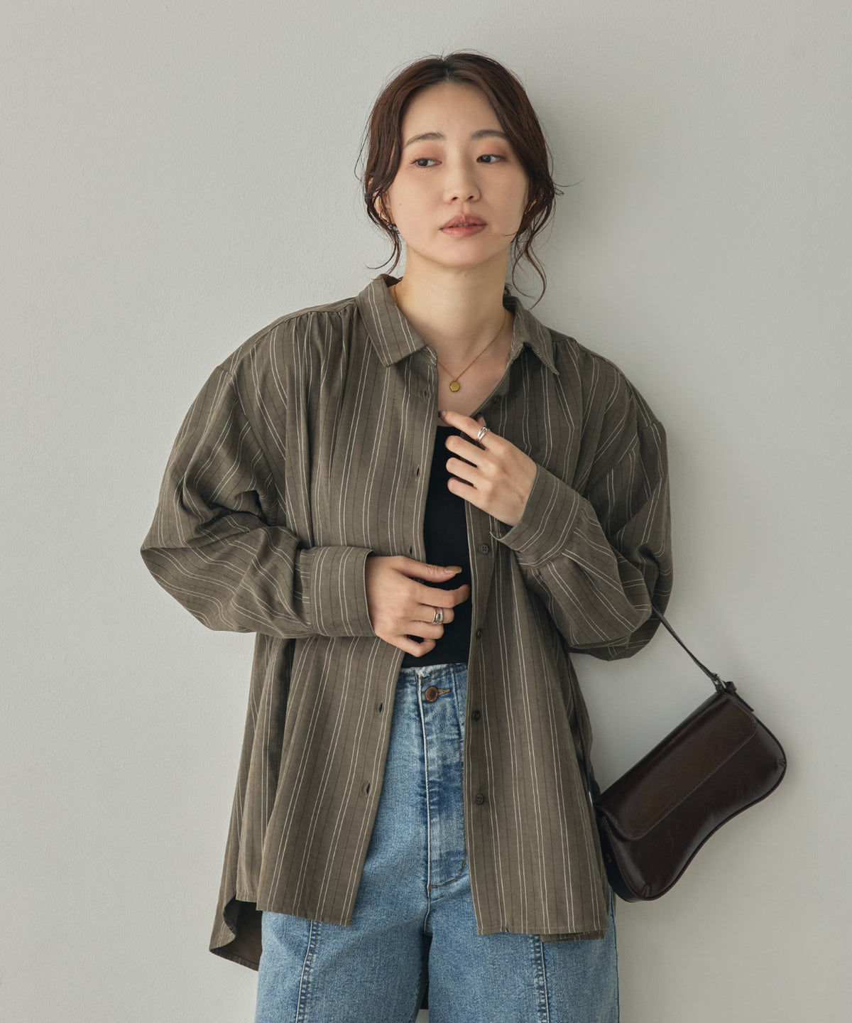 VINTAGE-STYLE PRINTED GATHERED SHIRT