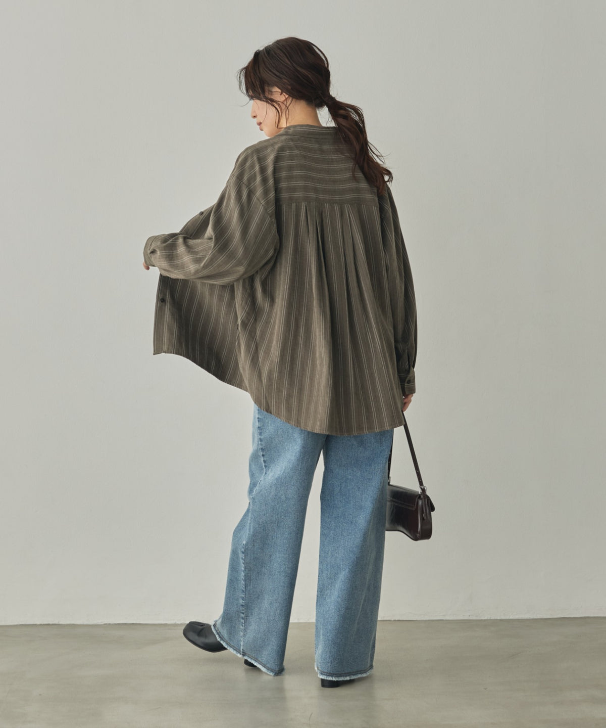 VINTAGE-STYLE PRINTED GATHERED SHIRT