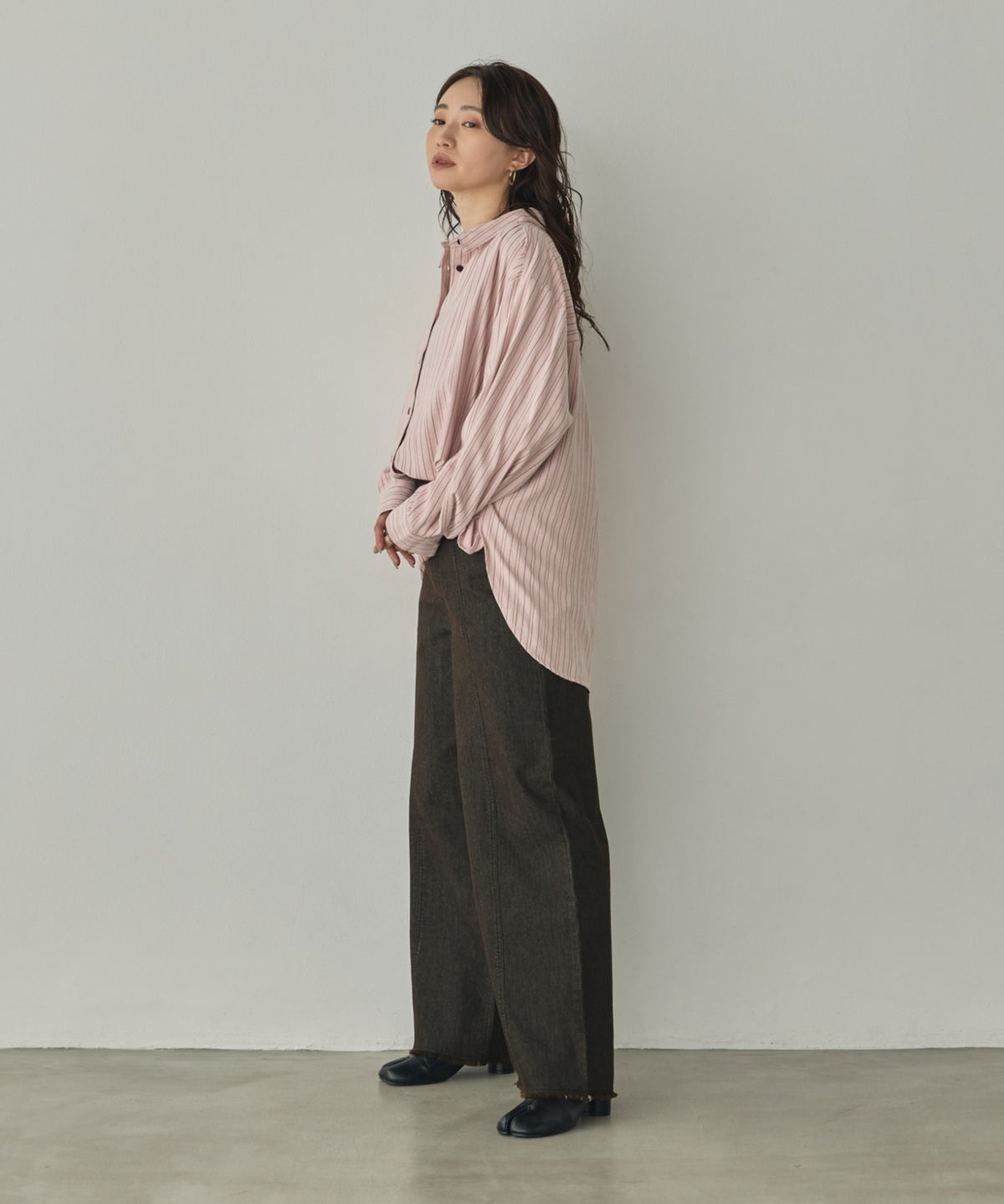 VINTAGE-STYLE PRINTED GATHERED SHIRT