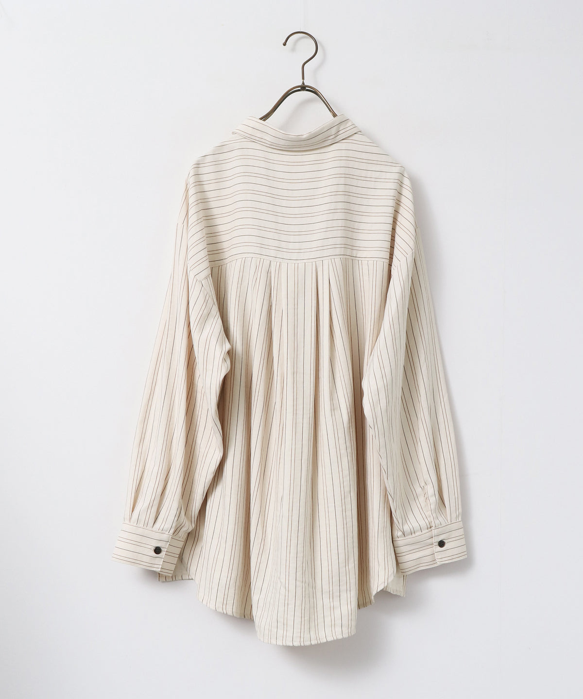 VINTAGE-STYLE PRINTED GATHERED SHIRT