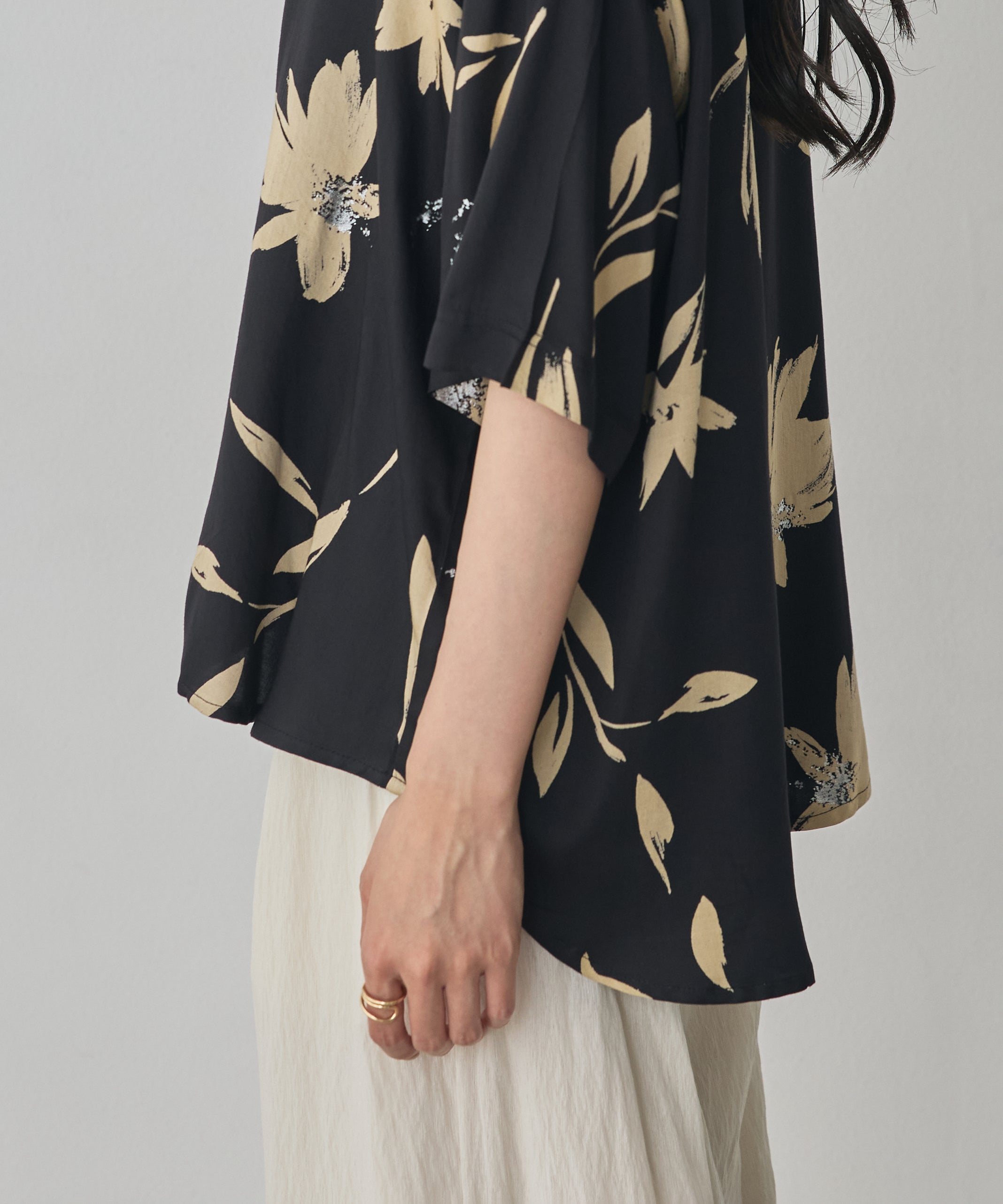 RAYON PATTERNED OPEN-NECK SHIRT