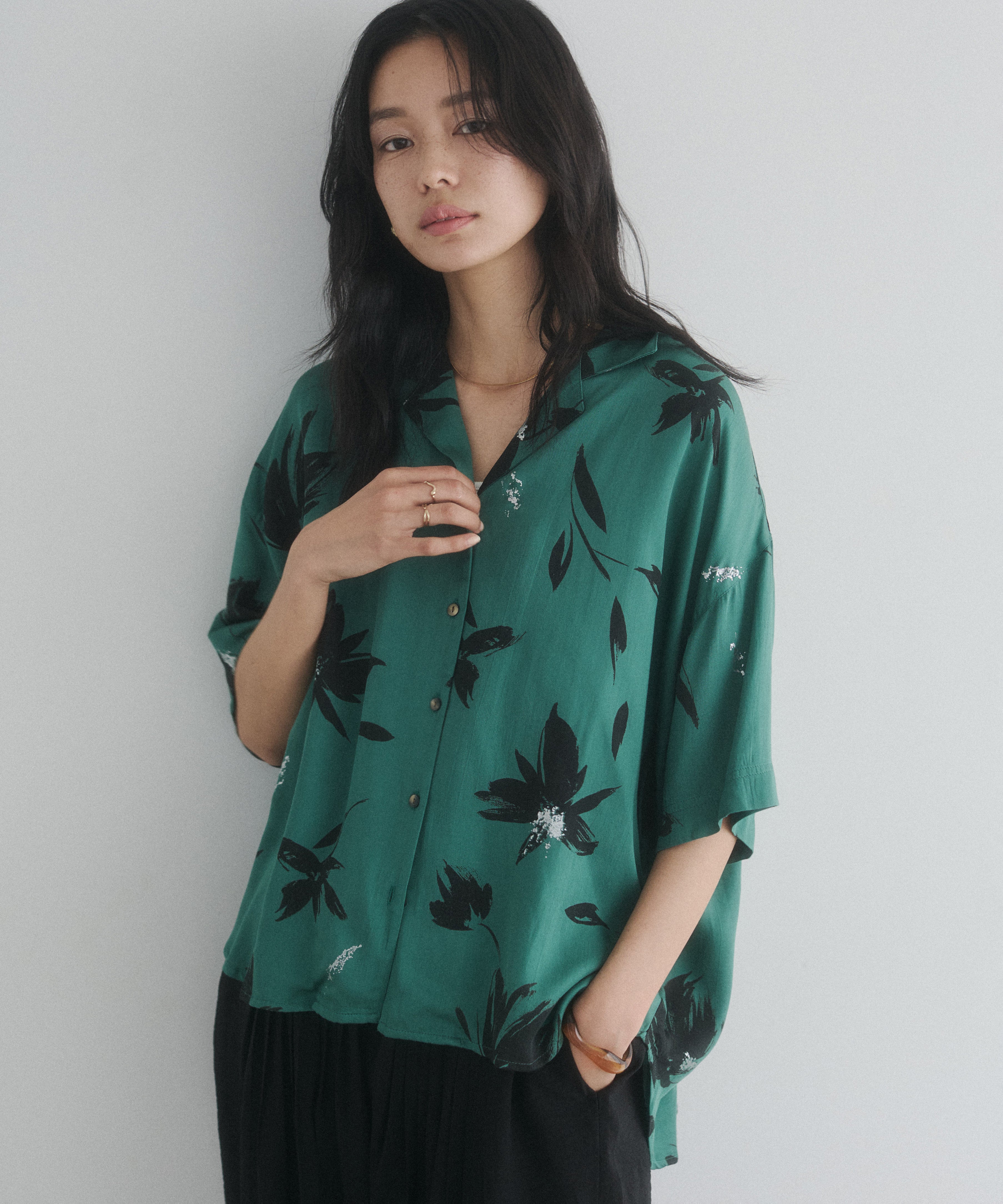 RAYON PATTERNED OPEN-NECK SHIRT