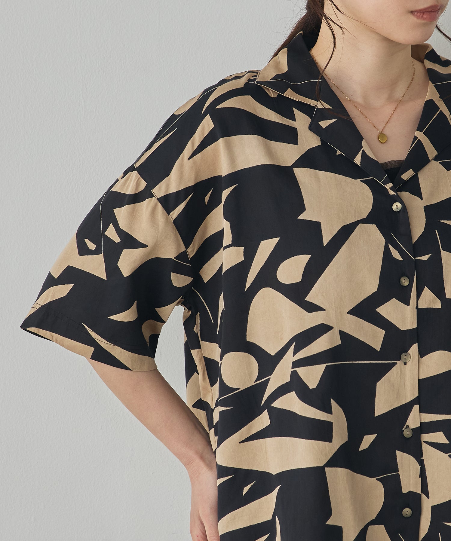 VISCOSE SATIN PRINTED OPEN-COLLAR SHIRT
