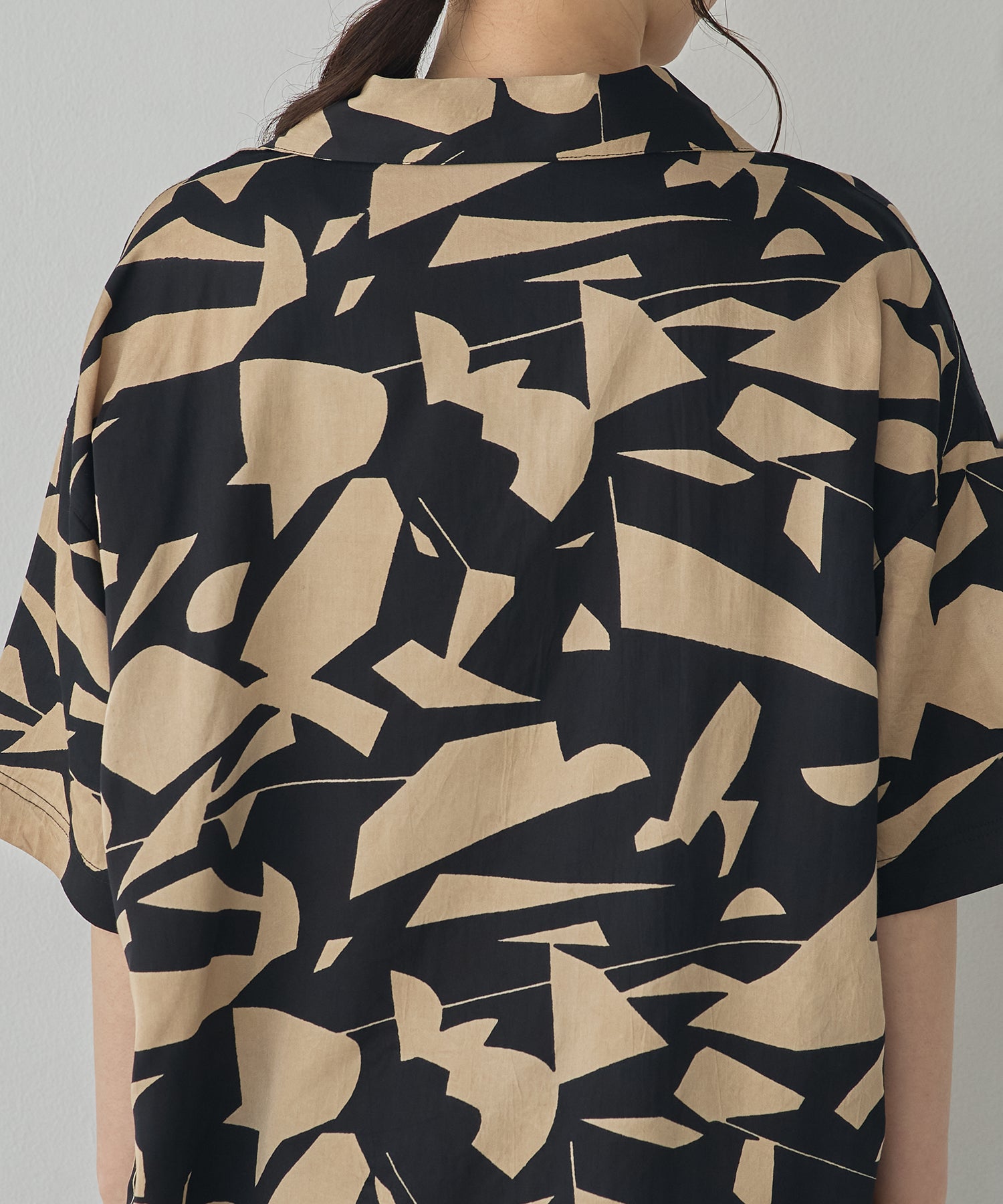VISCOSE SATIN PRINTED OPEN-COLLAR SHIRT