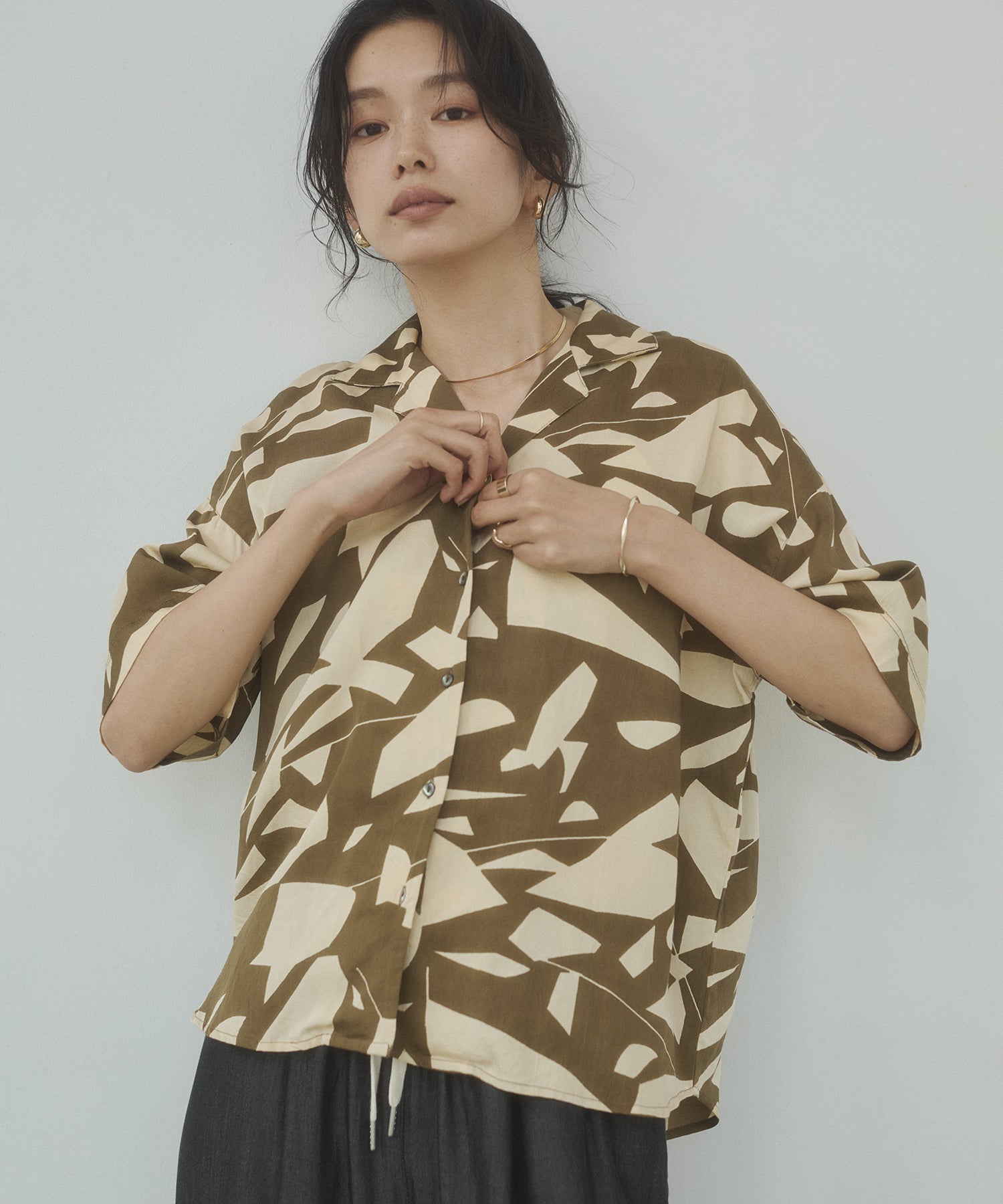 VISCOSE SATIN PRINTED OPEN-COLLAR SHIRT