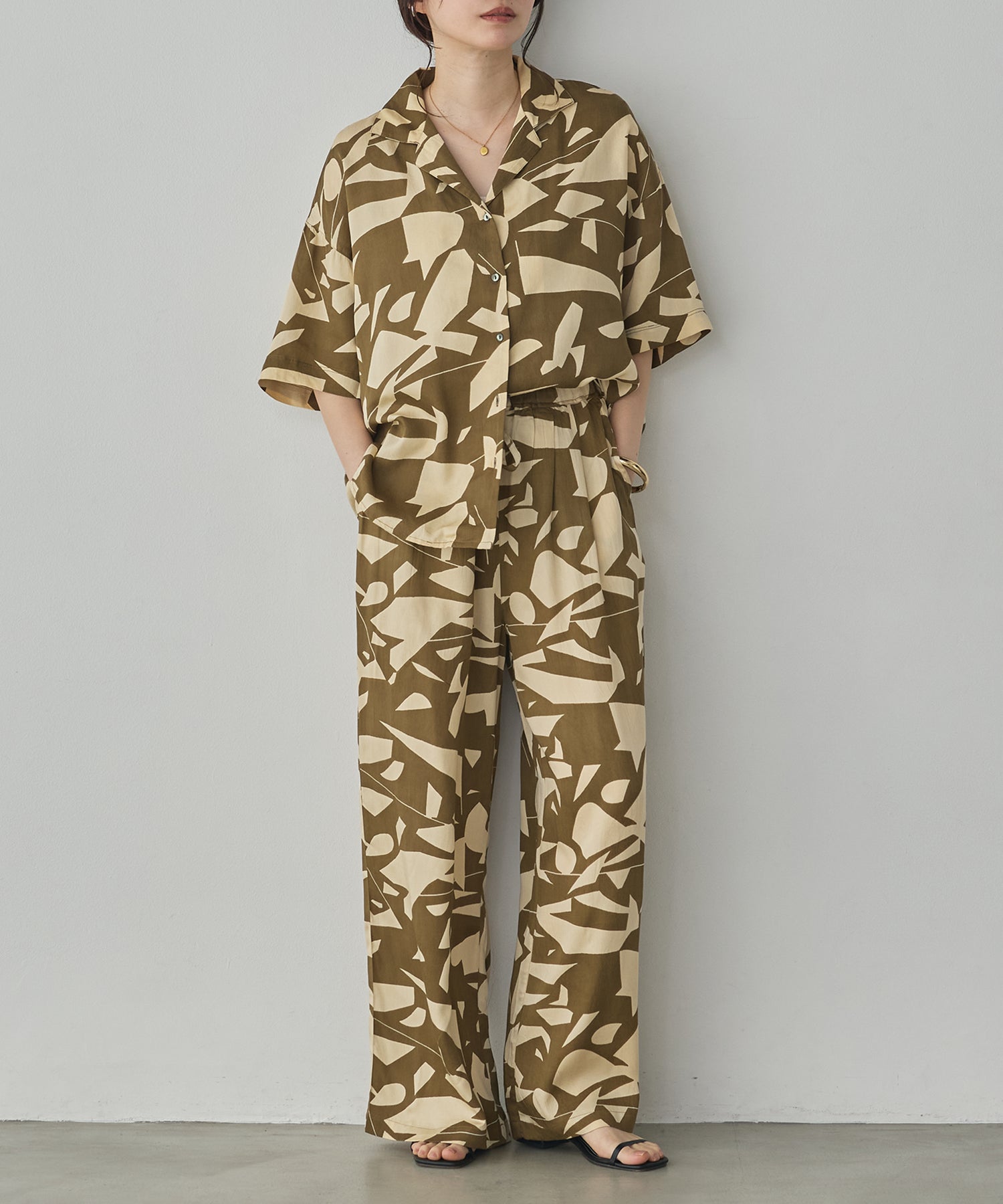 VISCOSE SATIN PRINTED OPEN-COLLAR SHIRT