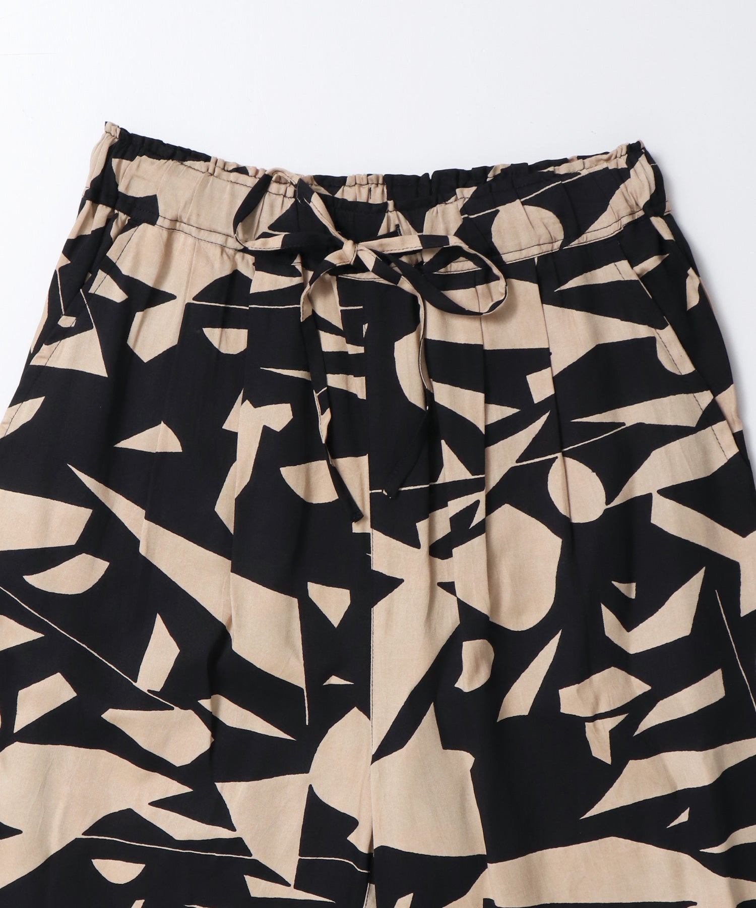 VISCOSE SATIN PRINTED EASY PANTS