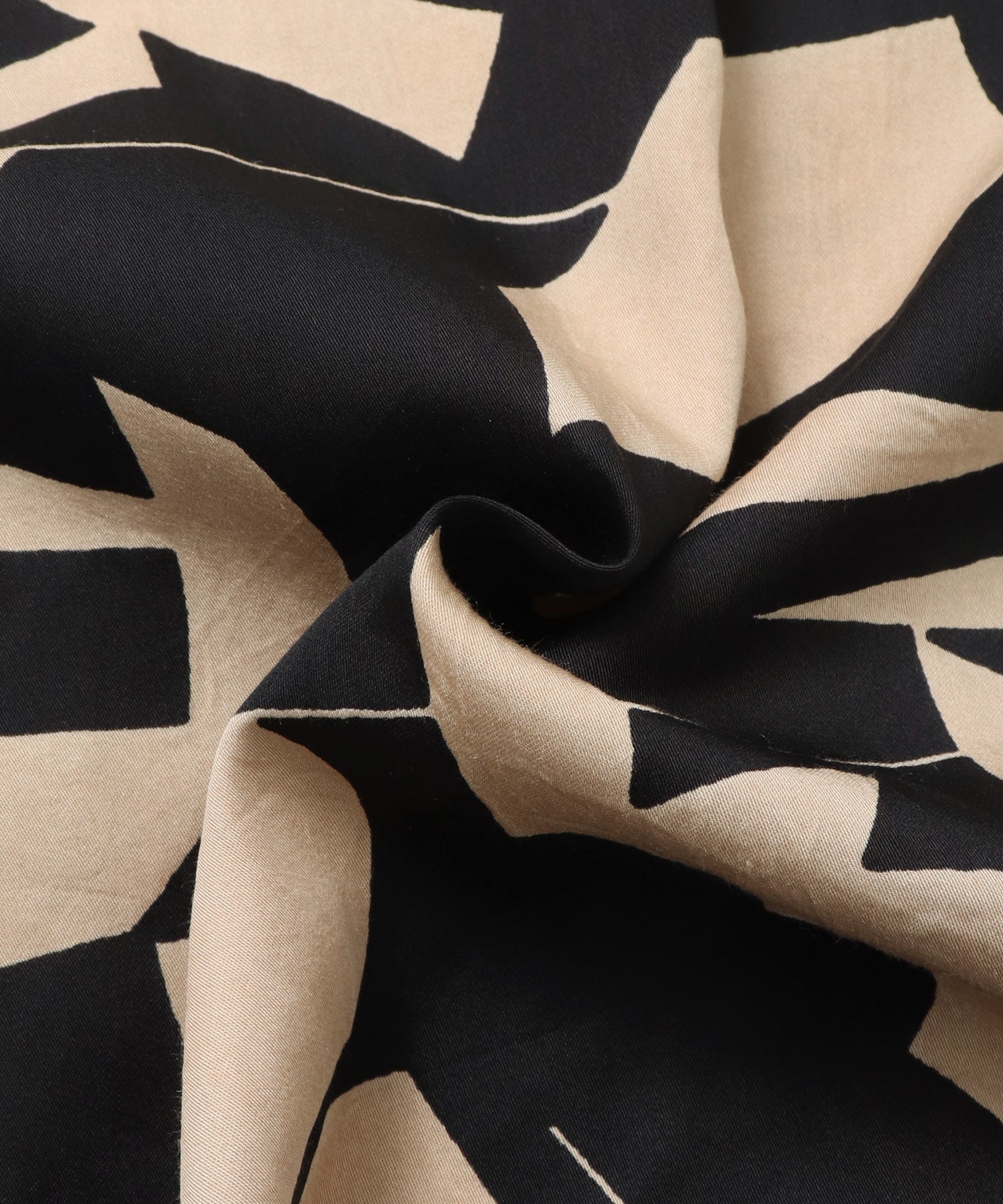 VISCOSE SATIN PRINTED OPEN-COLLAR SHIRT