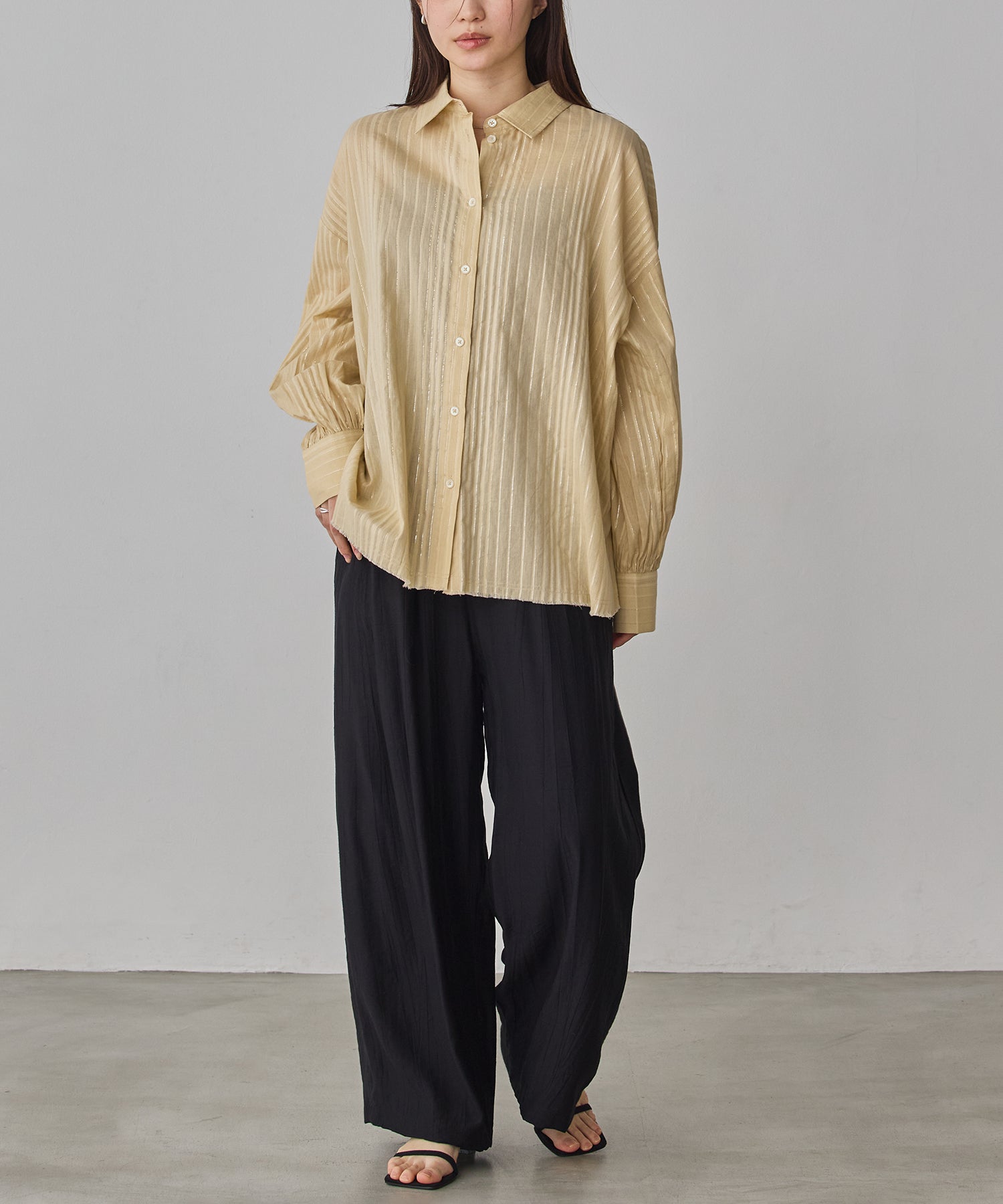STRIPE BACK-OPEN SHIRT