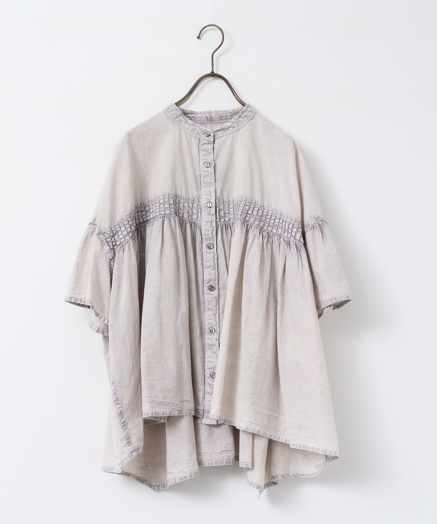 PINTUCK CHEMICAL WASH BLOUSE