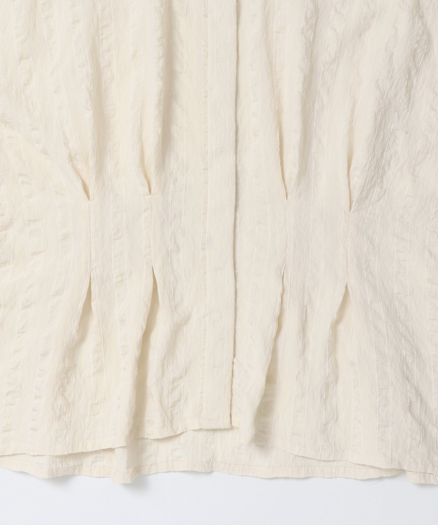 DOBBY STRIPE SHORT-SLEEVE SHIRT WITH WAIST TUCKS