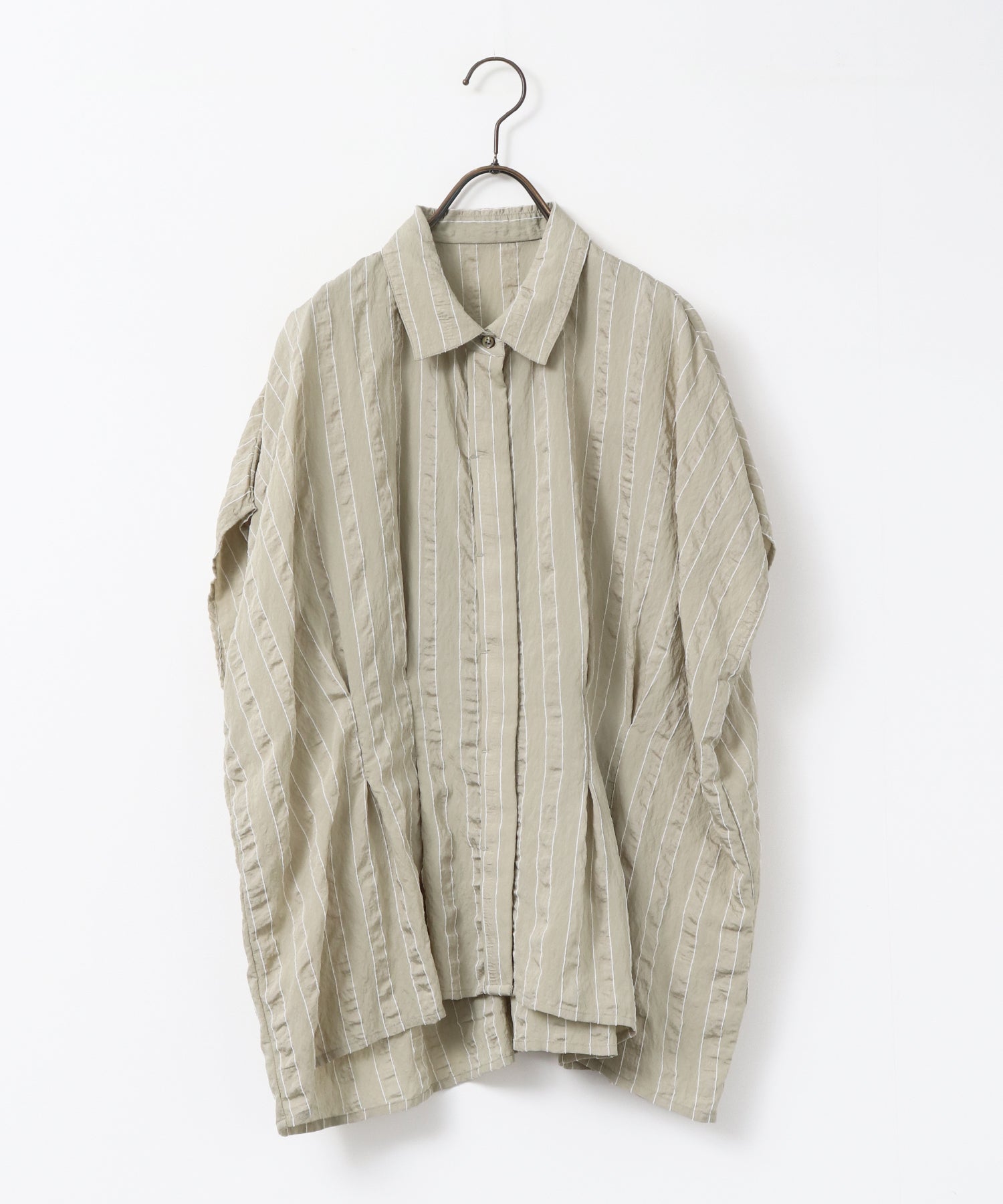 DOBBY STRIPE SHORT-SLEEVE SHIRT WITH WAIST TUCKS