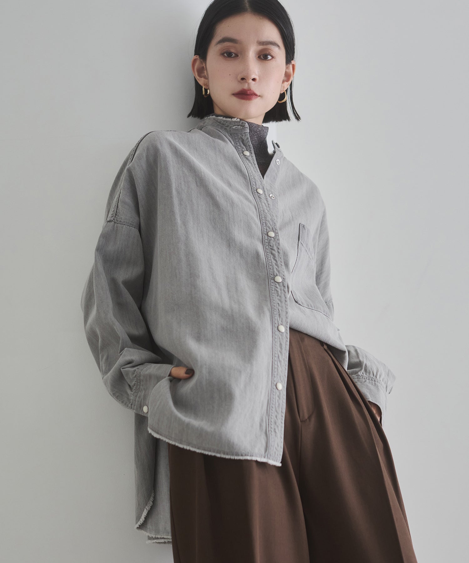 【WEB限定/別注】 バンドカラー オーバーサイズ デニムシャツ