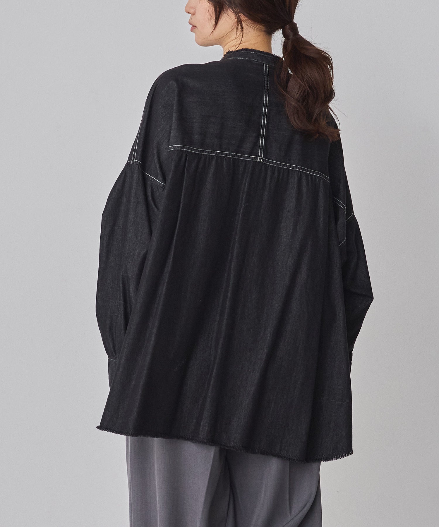 【WEB限定/別注】 バンドカラー オーバーサイズ デニムシャツ