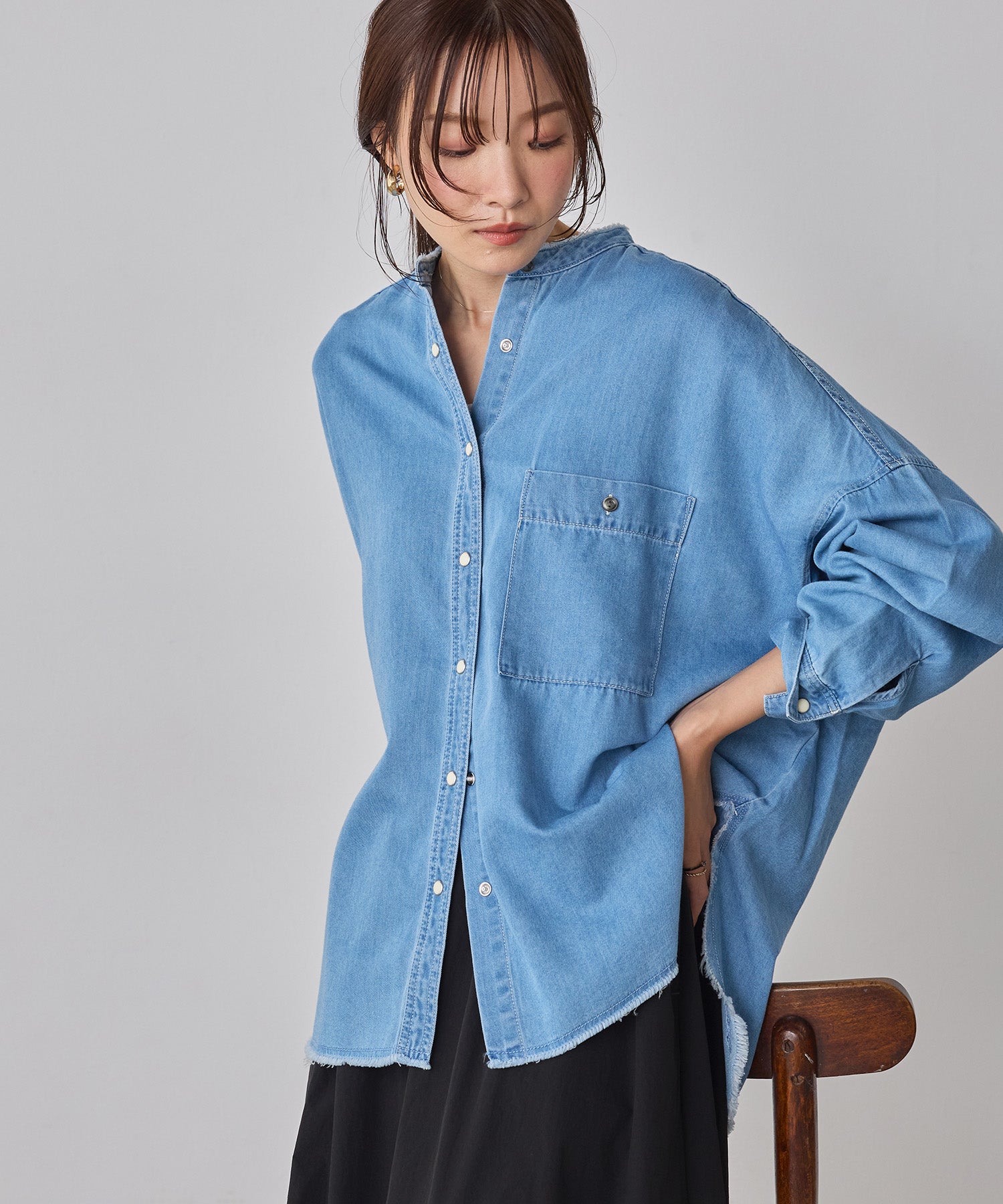 【WEB限定/別注】 バンドカラー オーバーサイズ デニムシャツ