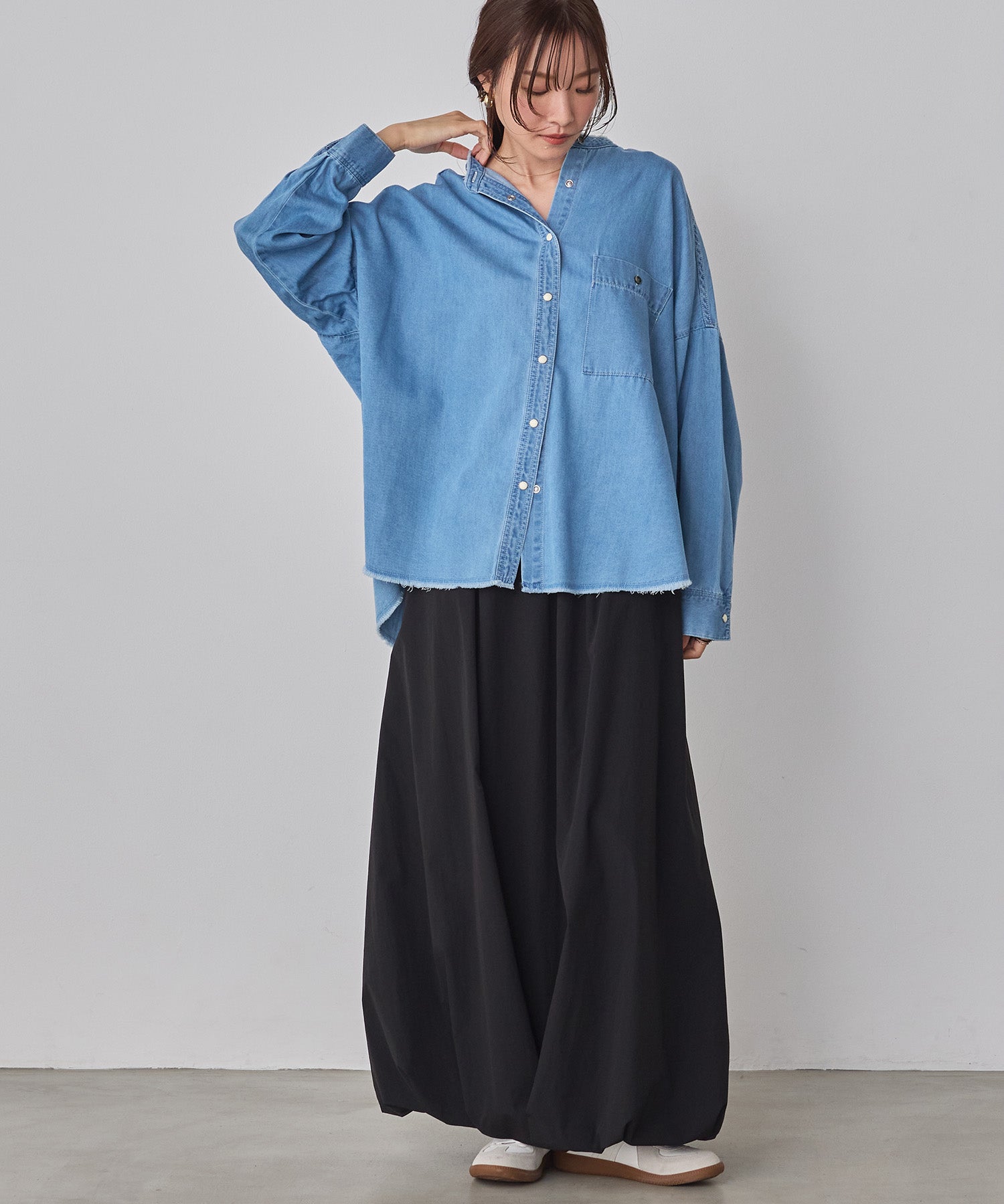 【WEB限定/別注】 バンドカラー オーバーサイズ デニムシャツ