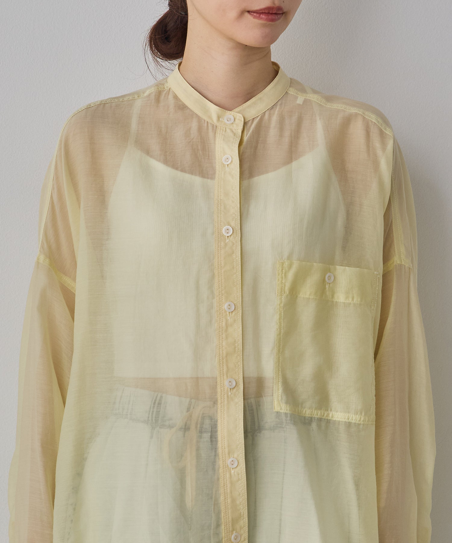 《一部予約》【WEB限定/別注】バンドカラー シアーシャツ