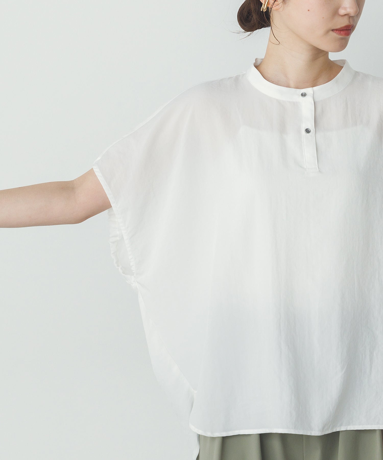 スパンローン ボリュームフレンチブラウス