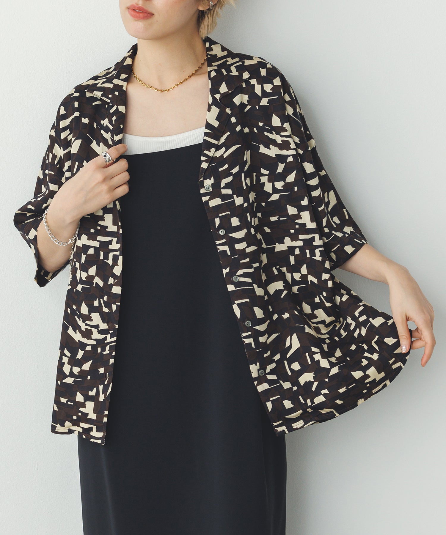 GEOMETRIC PRINT SHIRT