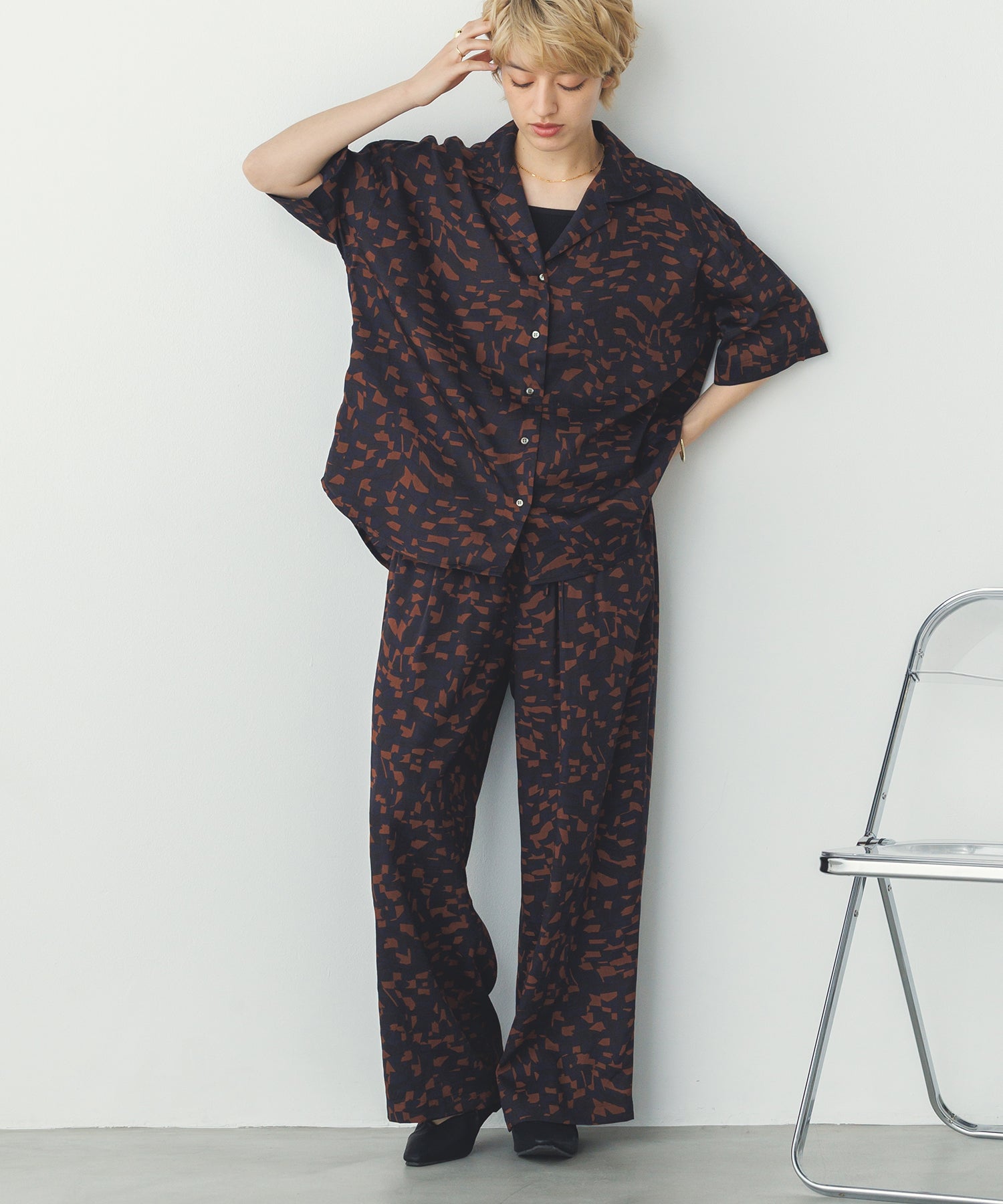 GEOMETRIC PRINT SHIRT