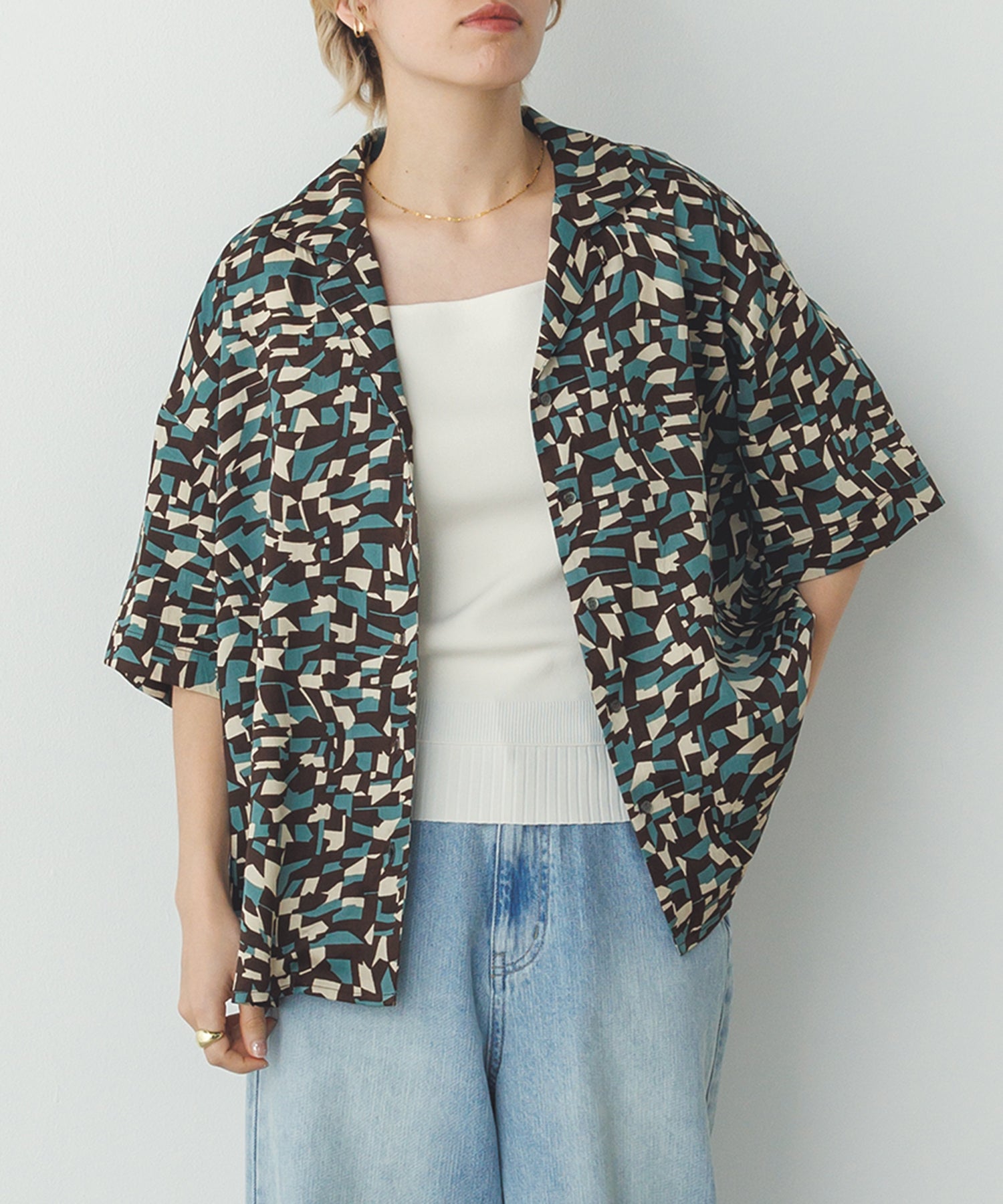 GEOMETRIC PRINT SHIRT