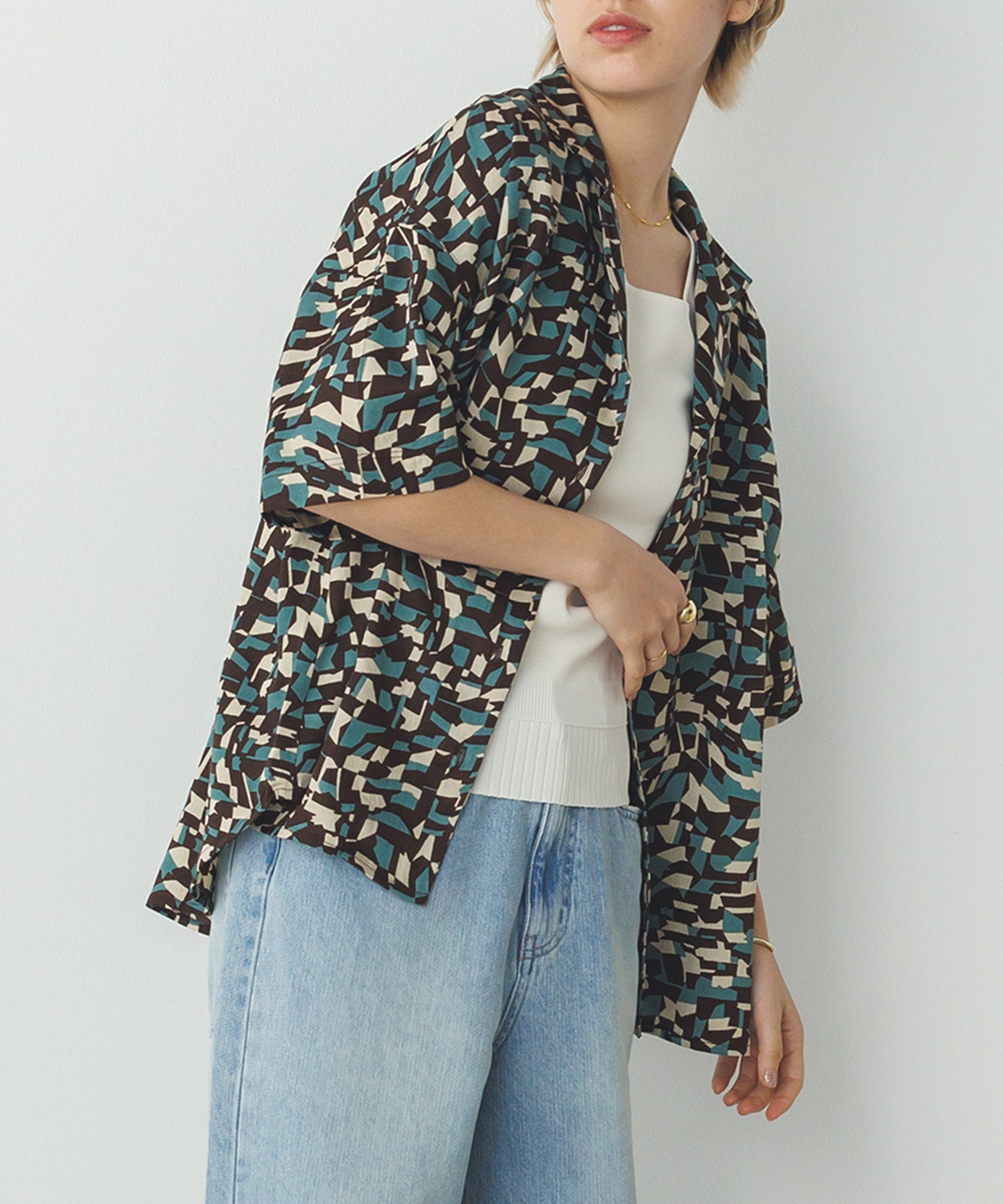 GEOMETRIC PRINT SHIRT