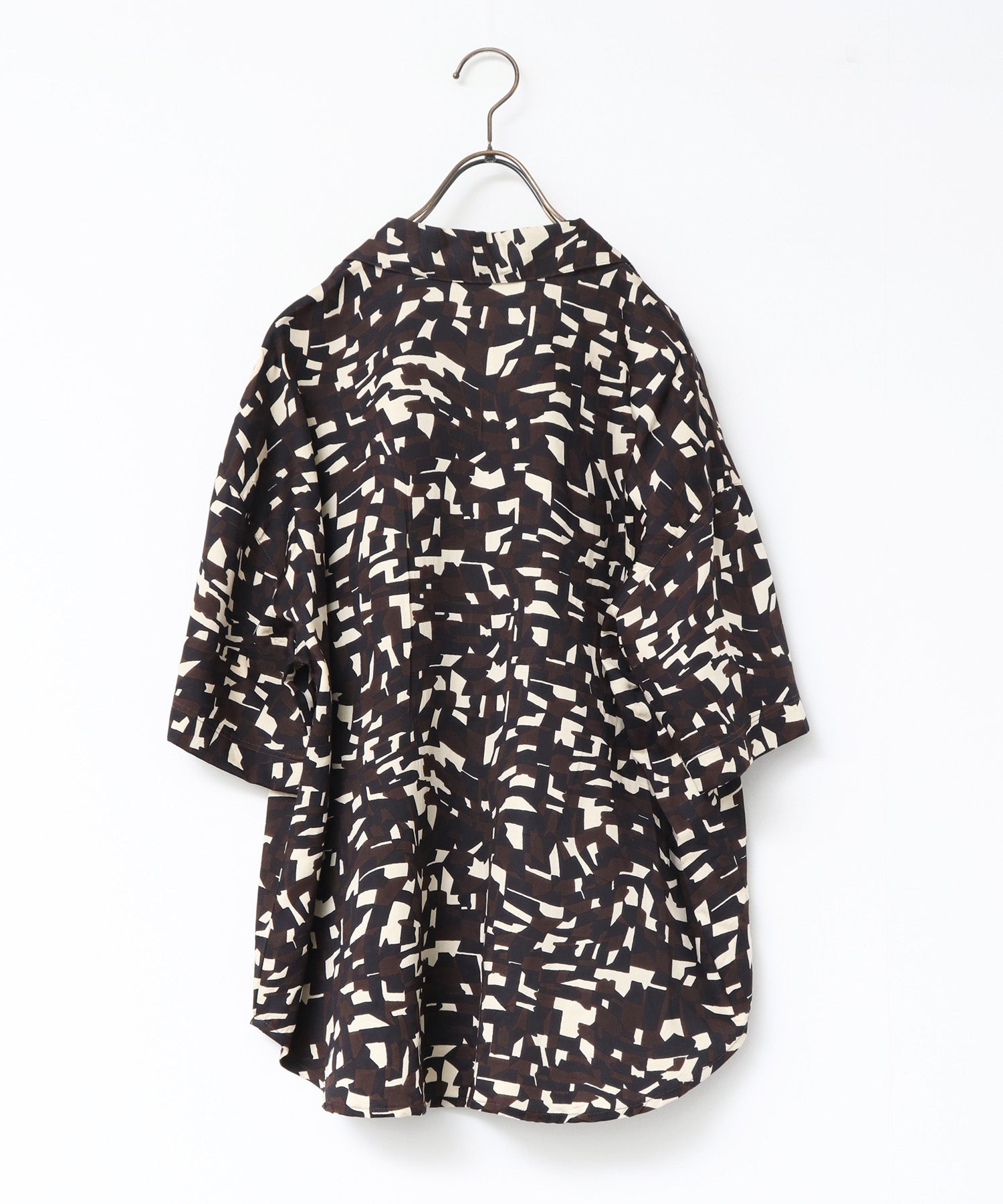 GEOMETRIC PRINT SHIRT