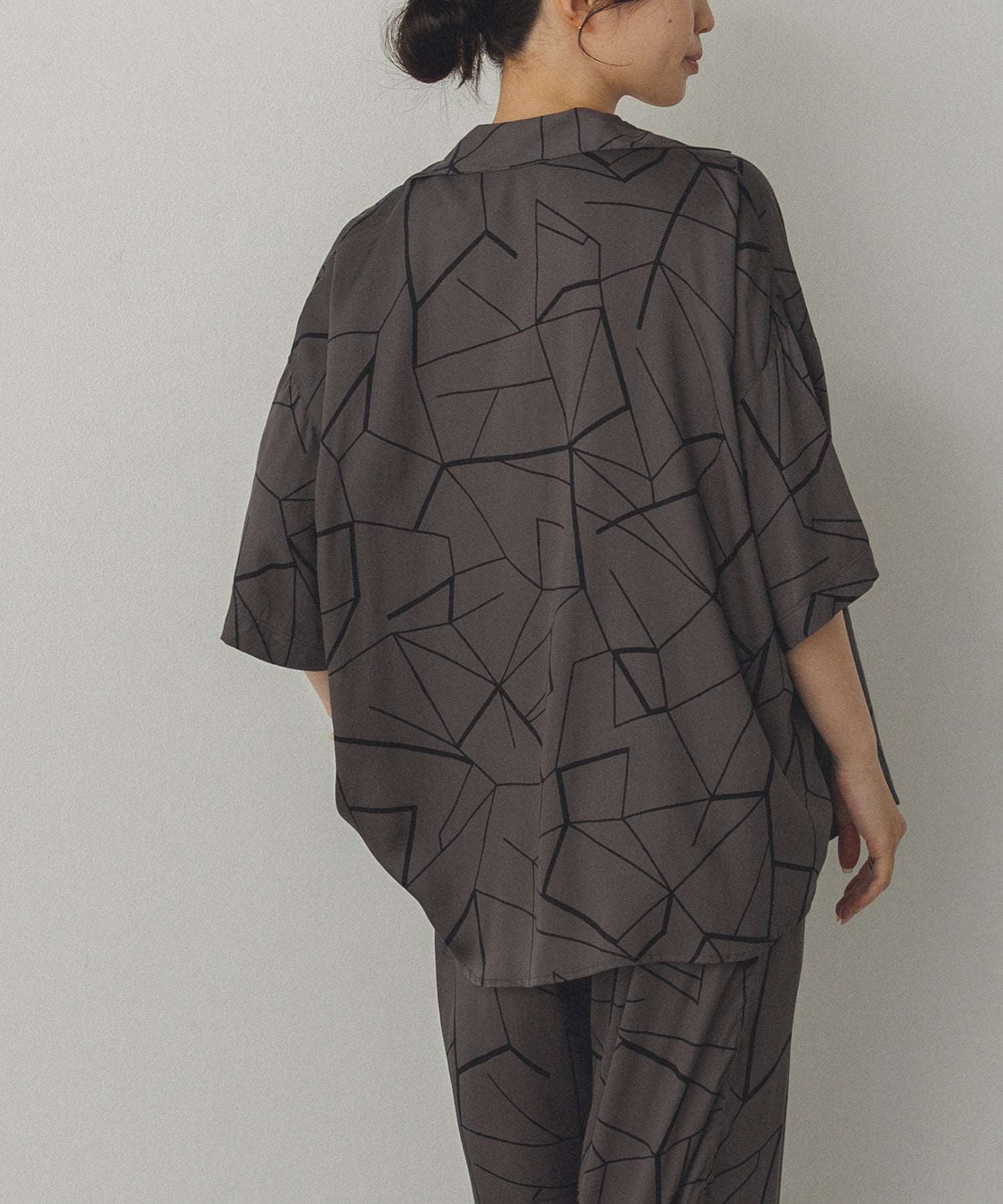 VISCOSE SATIN PRINTED OPEN-COLLAR SHIRT