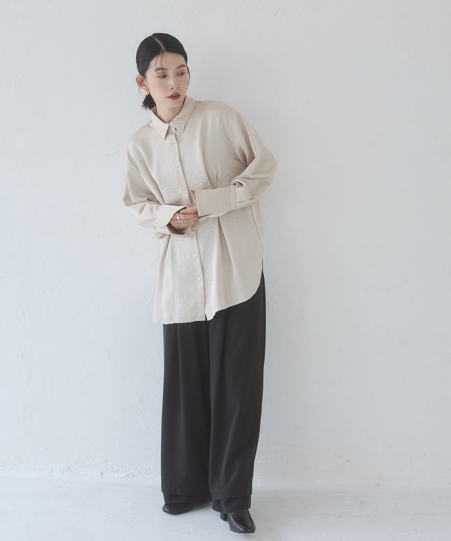 MATTE SATIN TUCK SHIRT