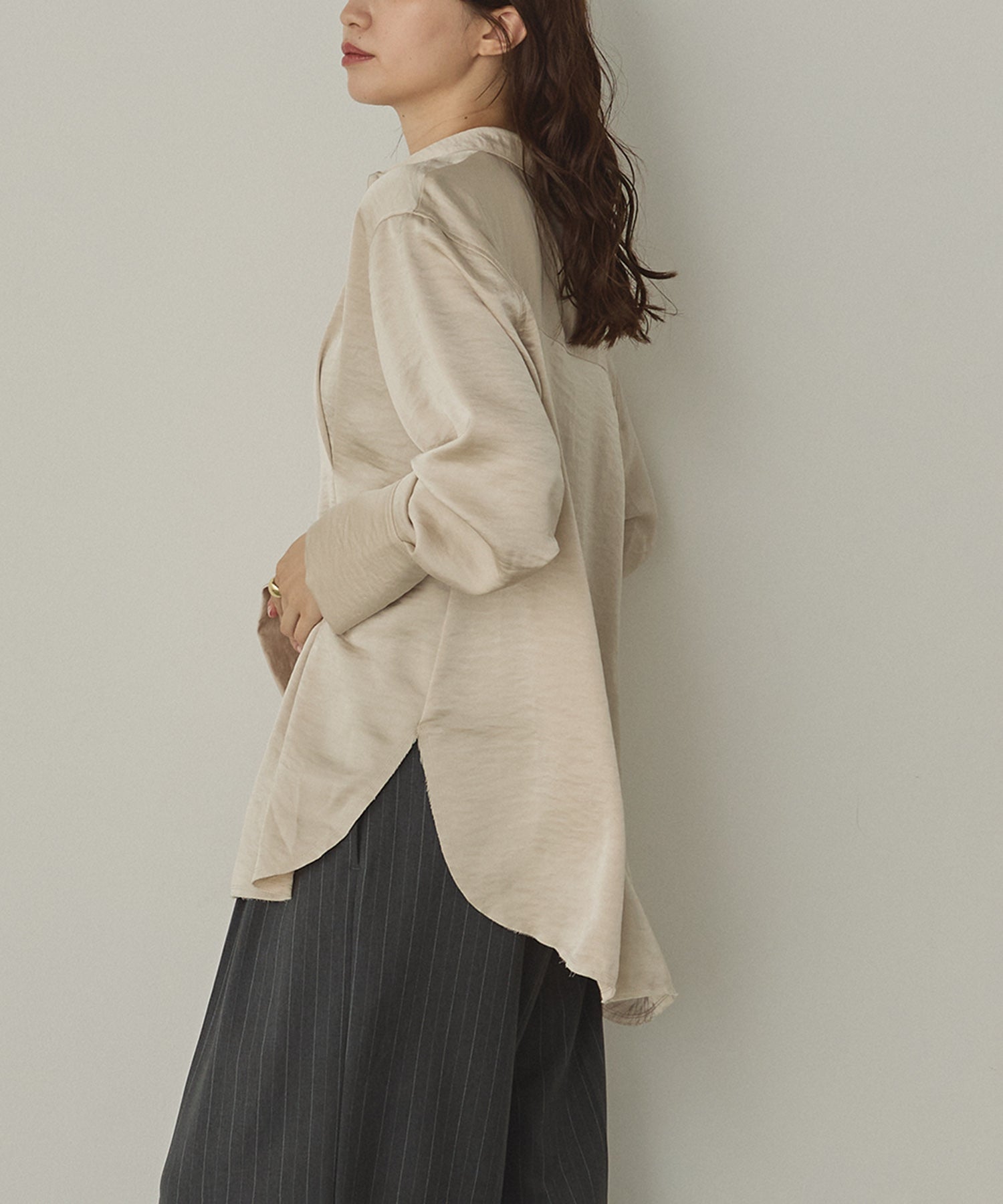 MATTE SATIN TUCK SHIRT