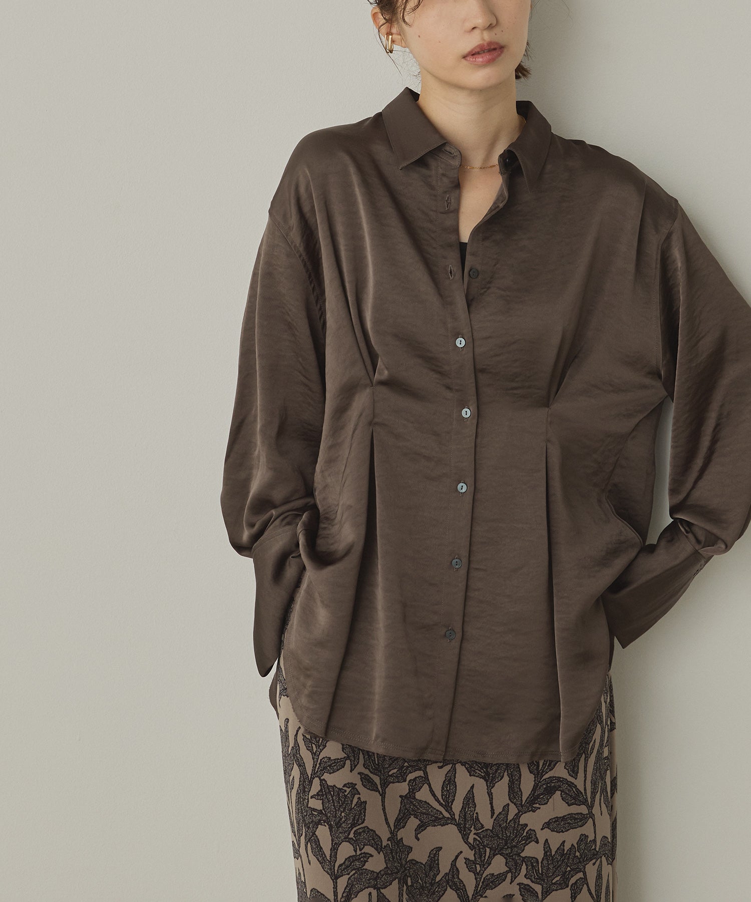MATTE SATIN TUCK SHIRT