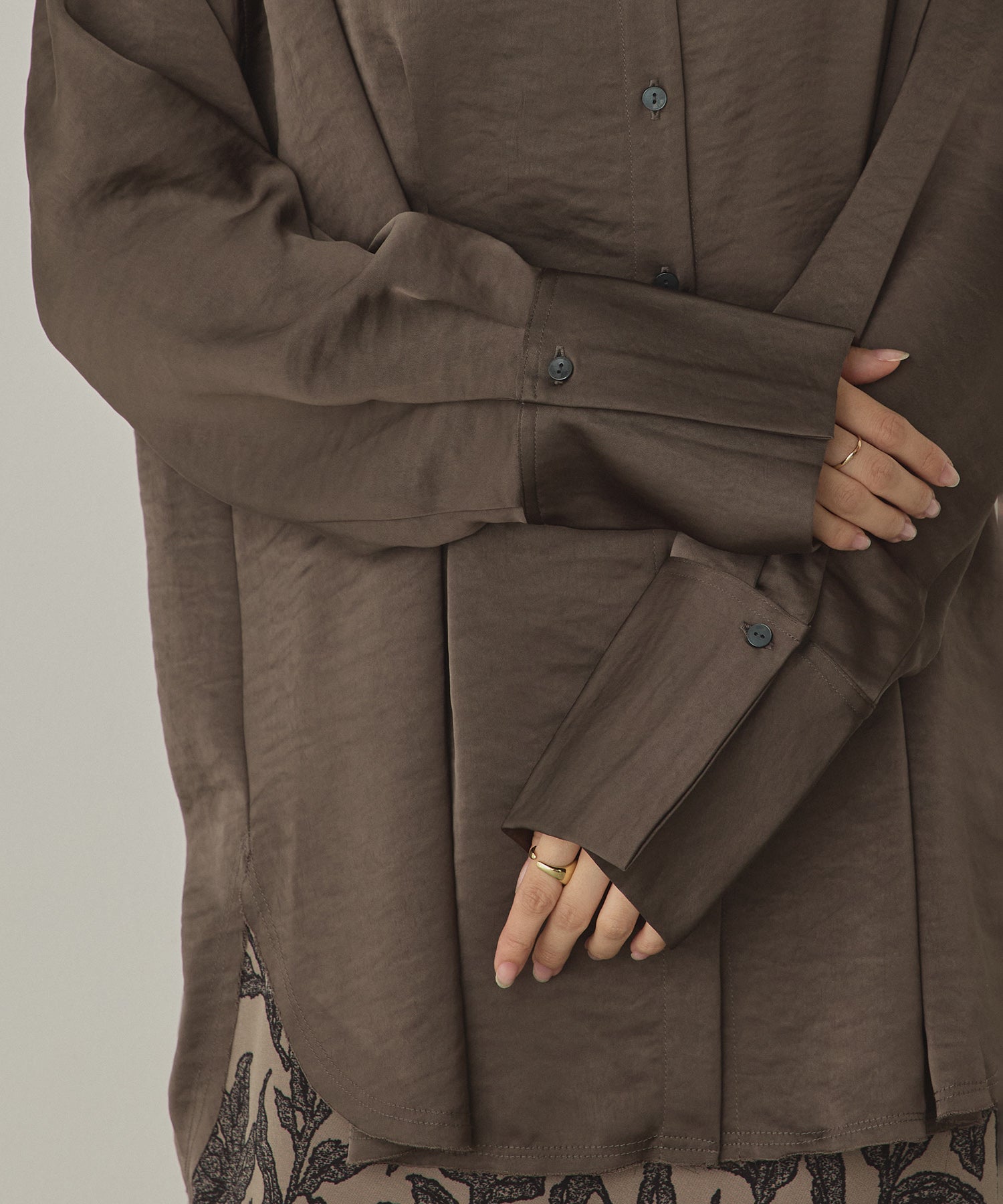 MATTE SATIN TUCK SHIRT