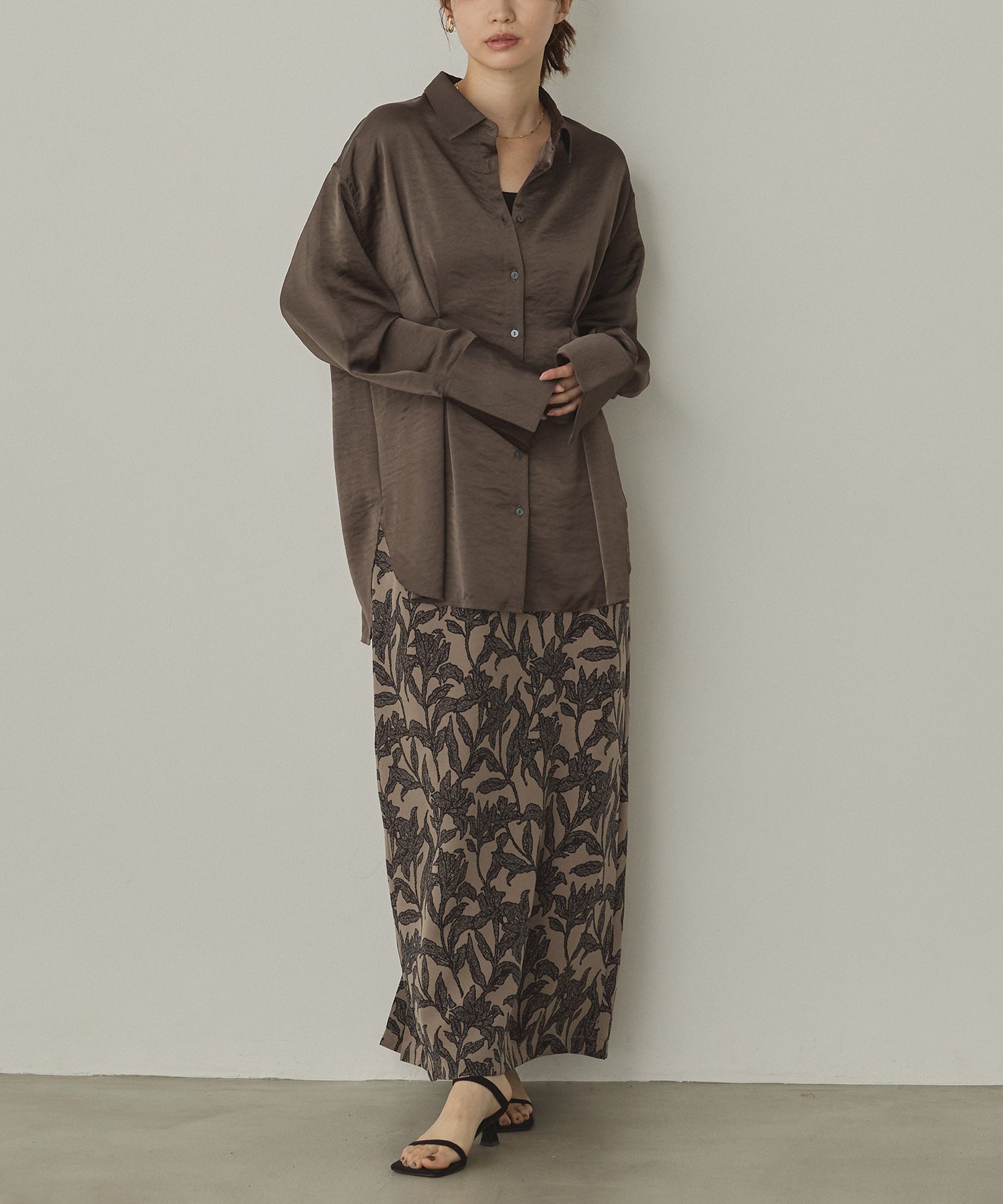 MATTE SATIN TUCK SHIRT