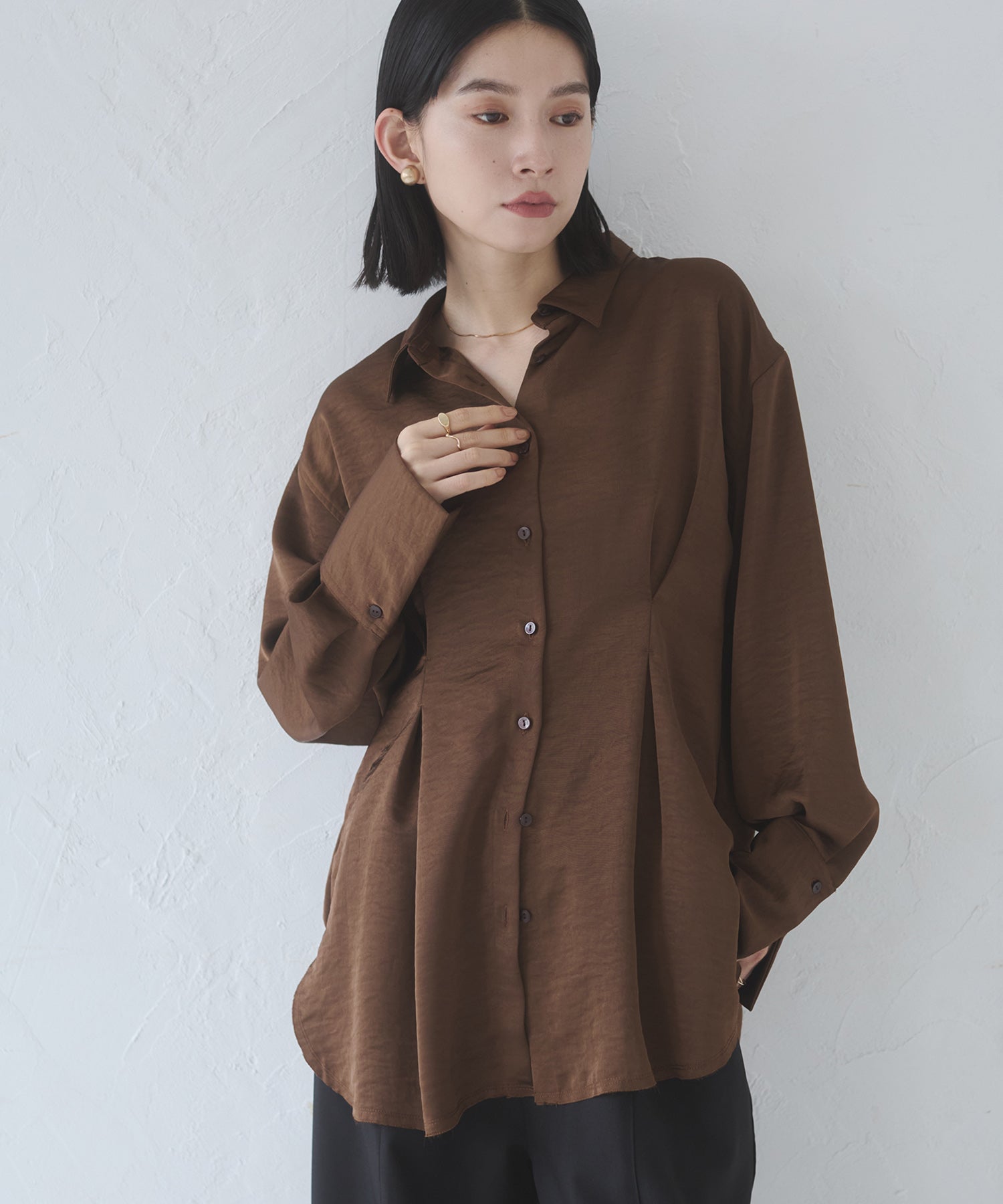 MATTE SATIN TUCK SHIRT