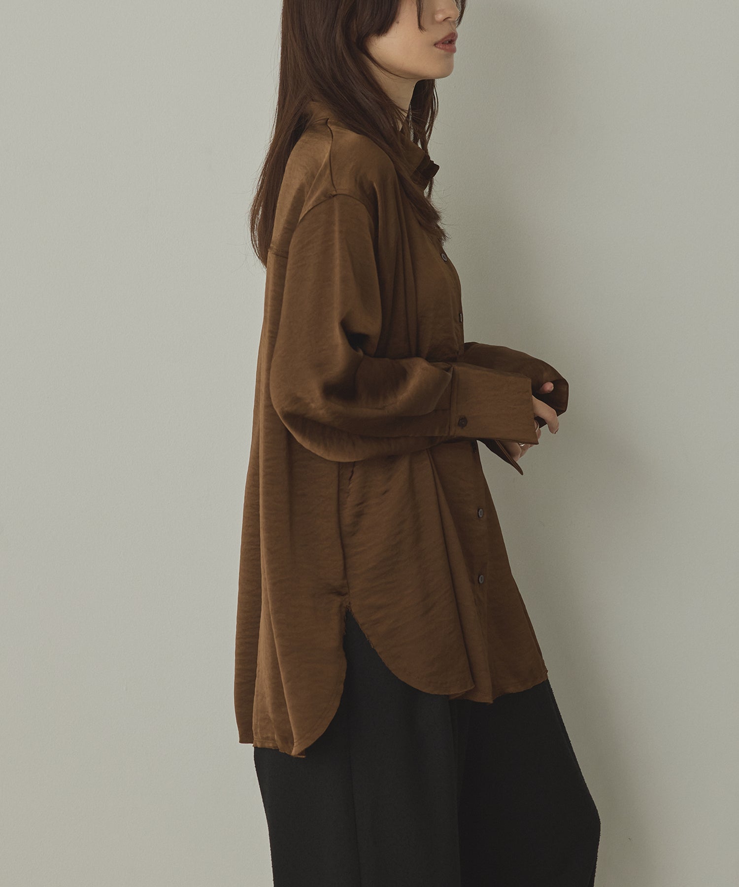 MATTE SATIN TUCK SHIRT