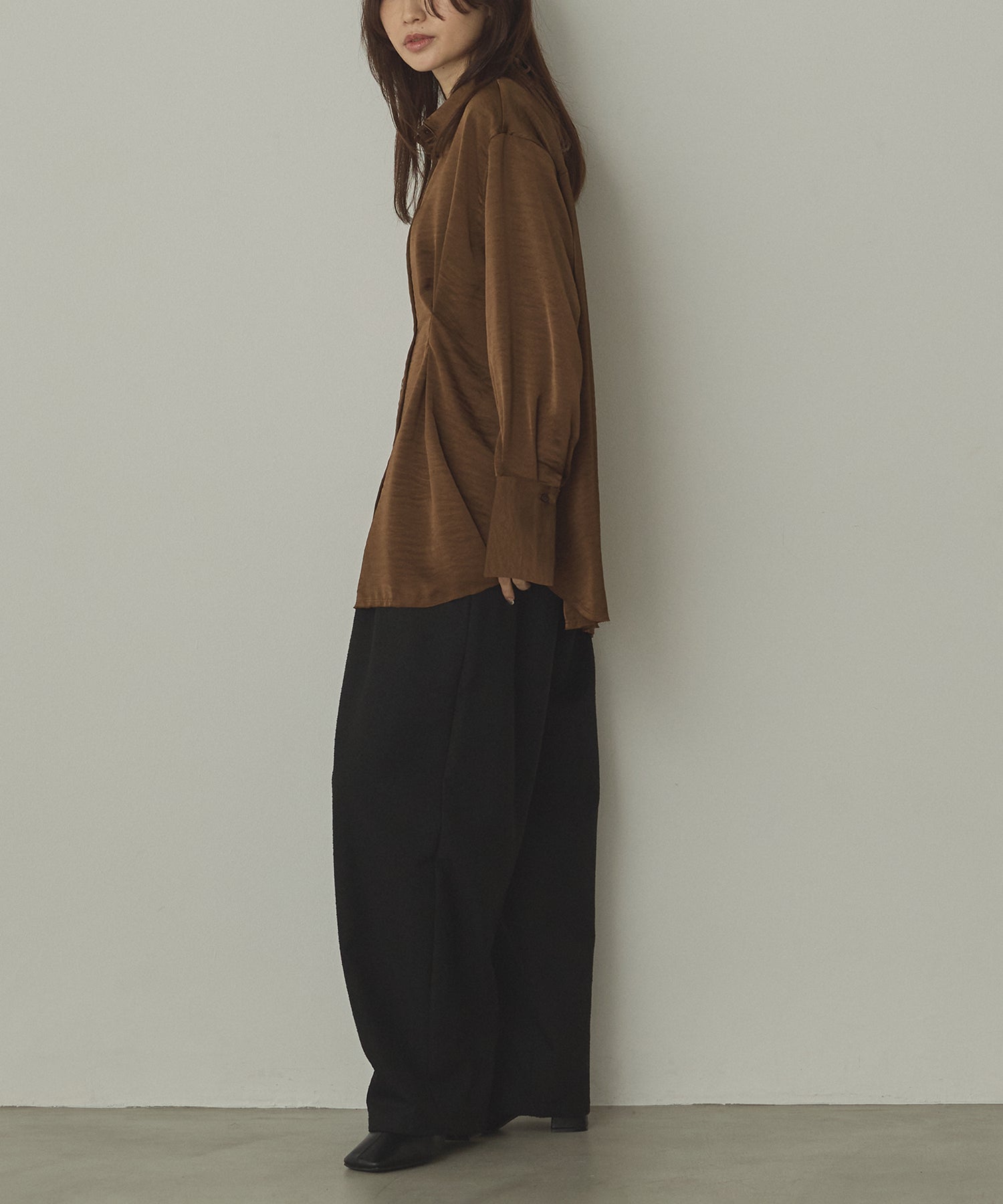 MATTE SATIN TUCK SHIRT