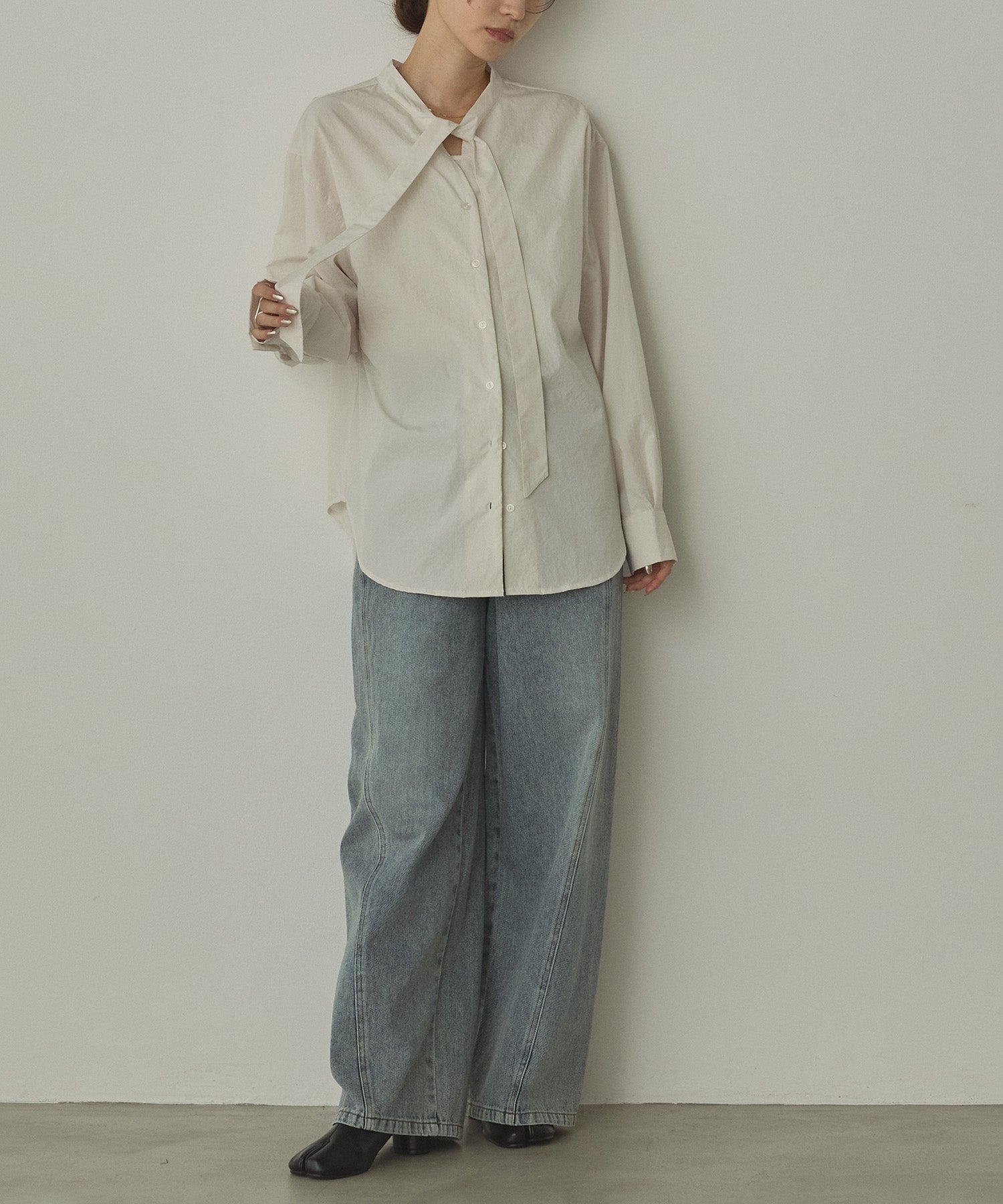 2WAY BOWTIE BLOUSE