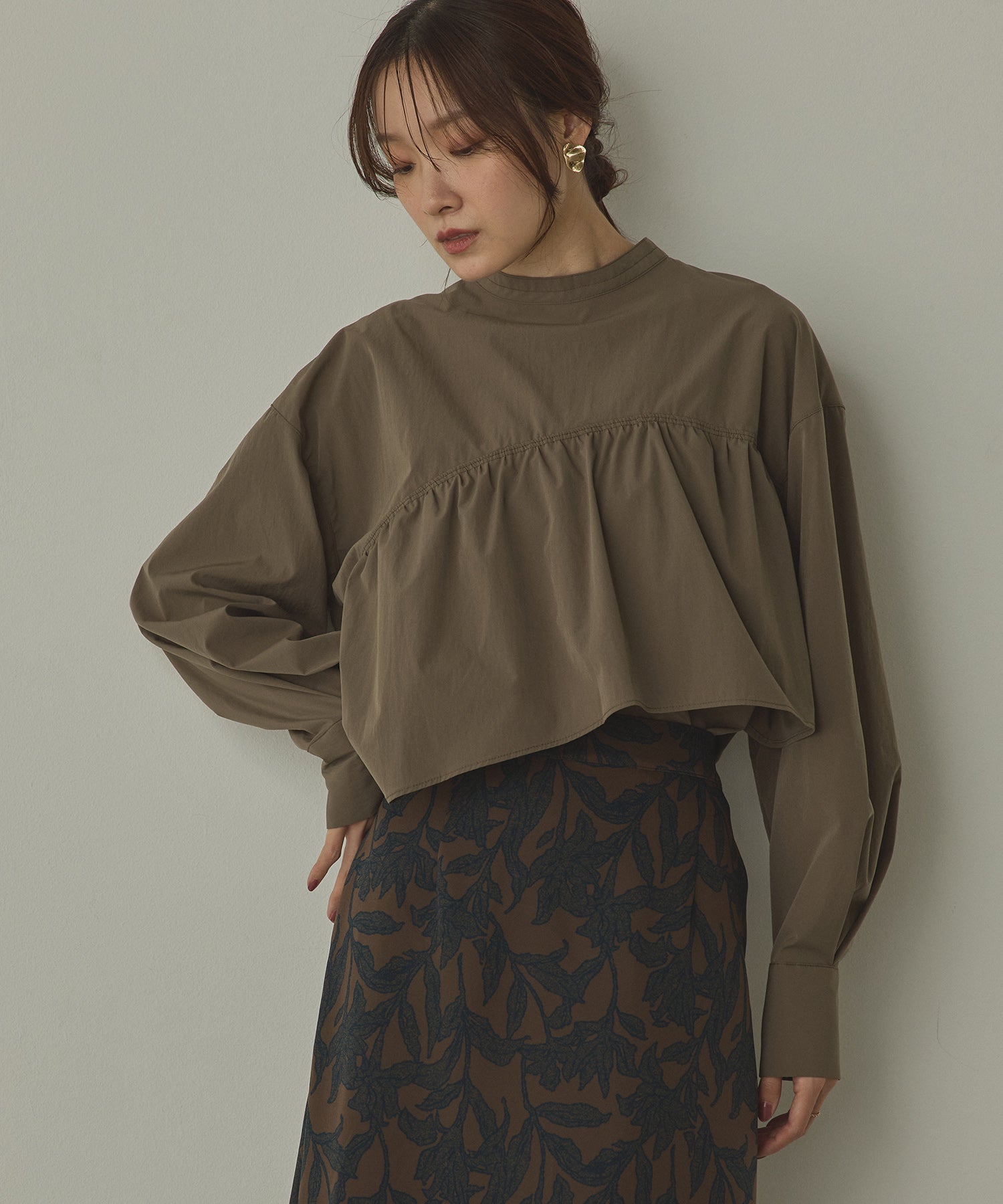 ポリエステルブロード 前後2WAYフリルシャツ