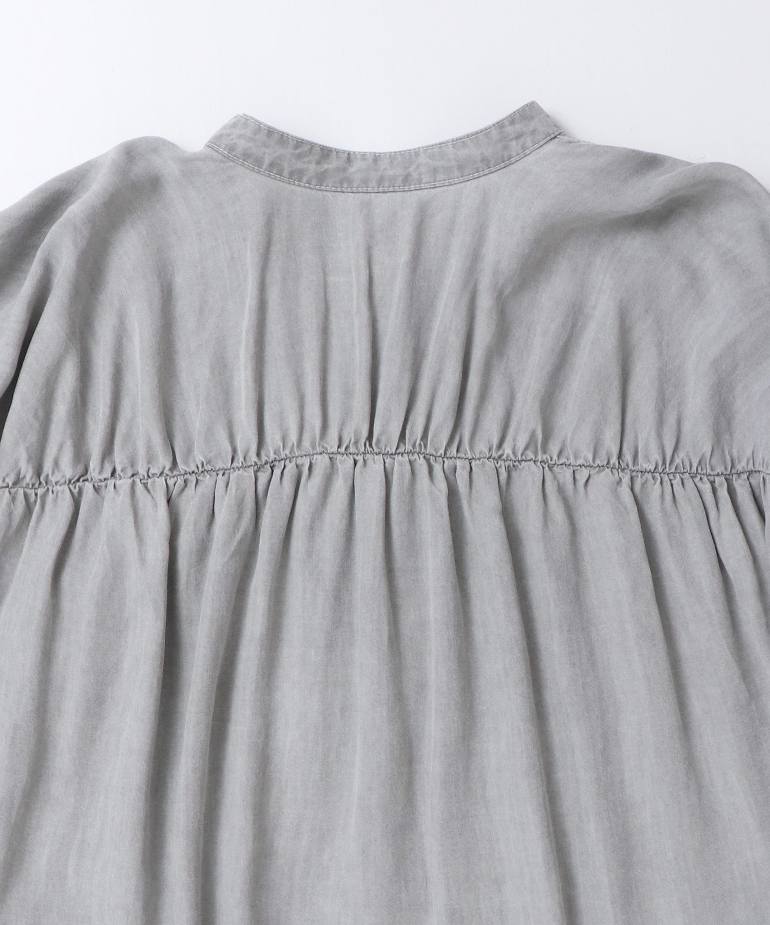 バックギャザー テンセルデニムシャツ