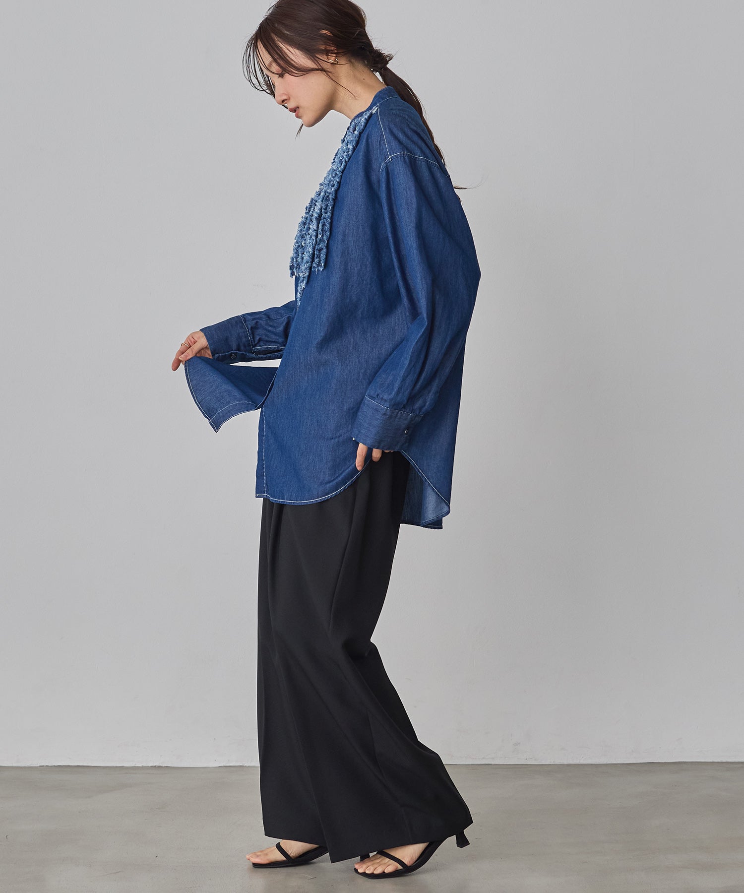 スラブ/デニム ストライプフリルシャツ