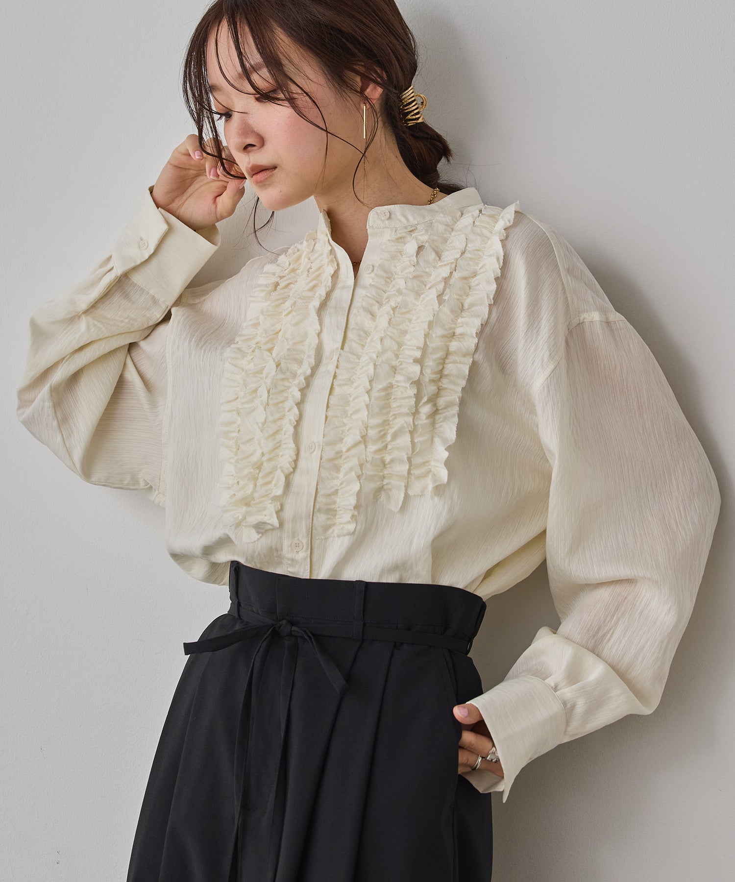 SLAB DENIM FRILL SHIRT