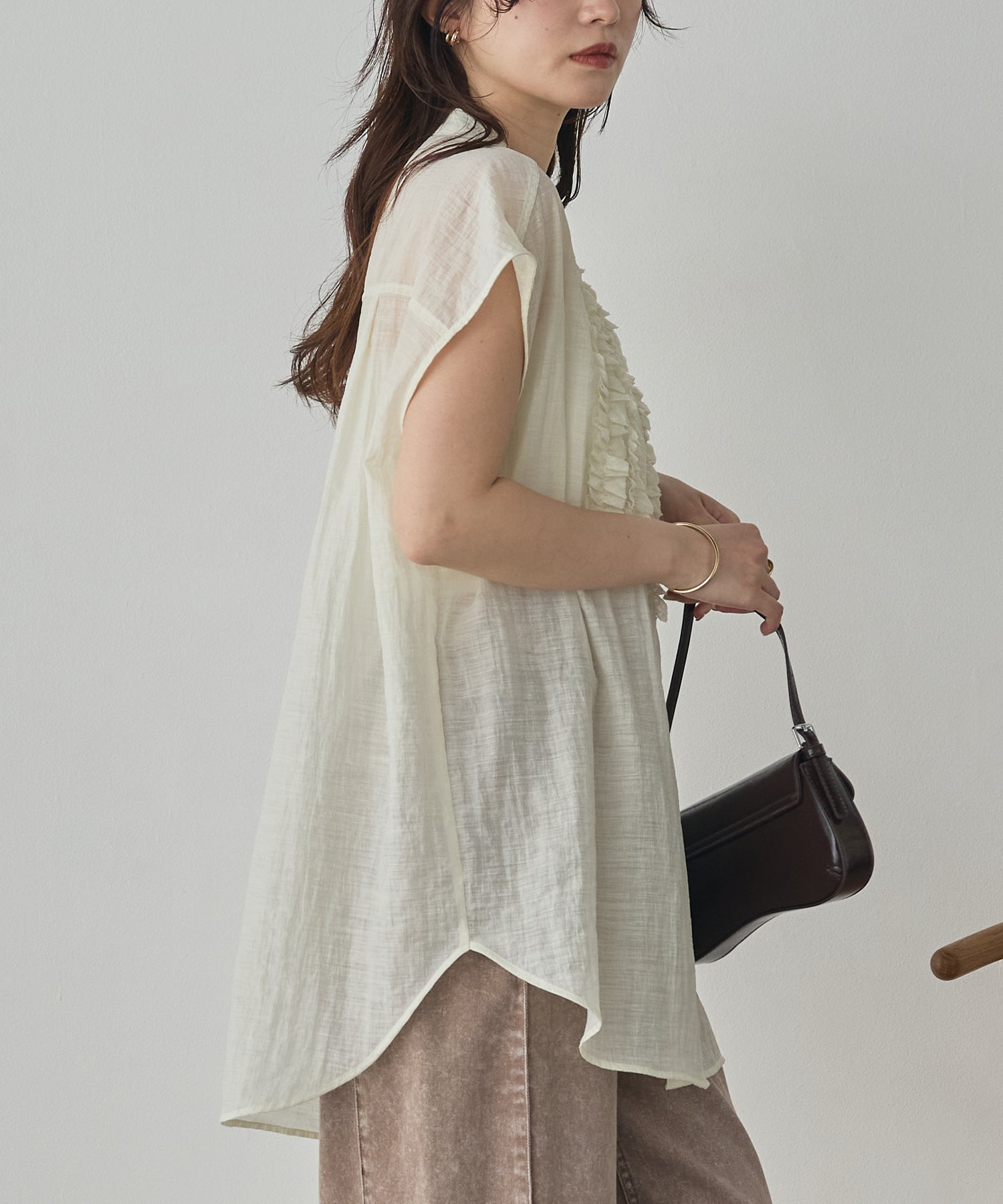model : H160 着用サイズ : FREE