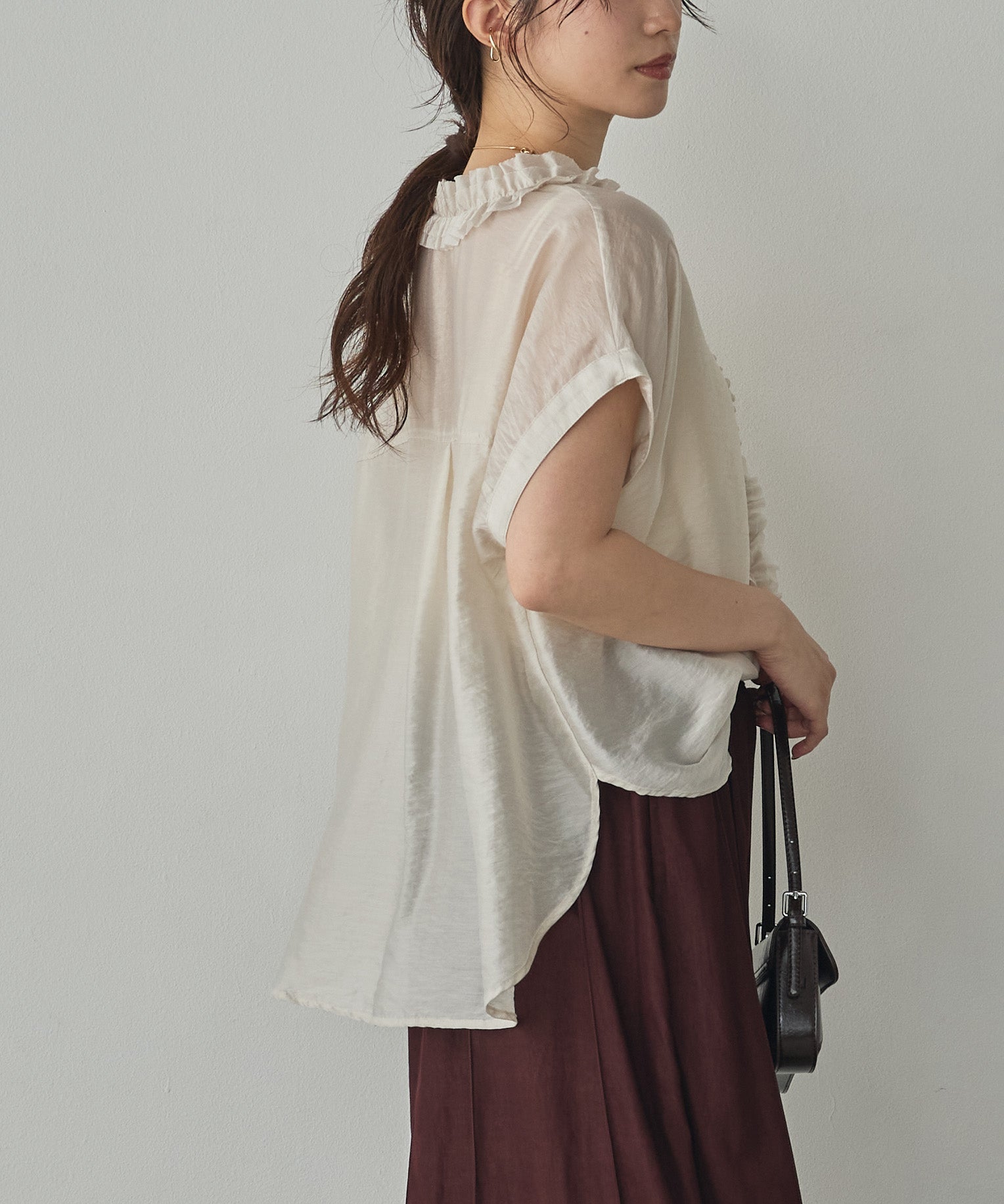 SOLID-COLOR / YARN-DYED CHECKERED FRILL SHIRT