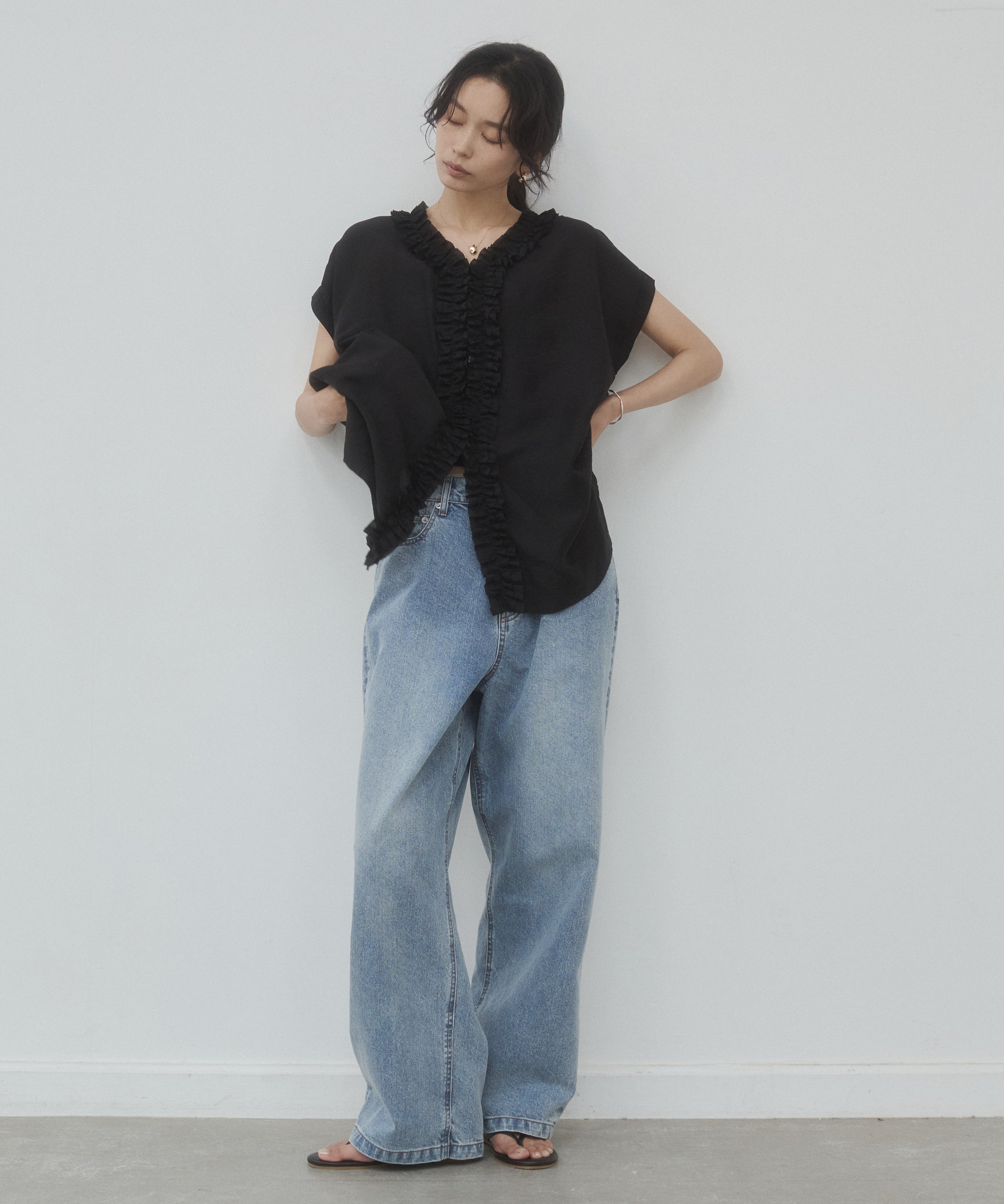 SOLID-COLOR / YARN-DYED CHECKERED FRILL SHIRT