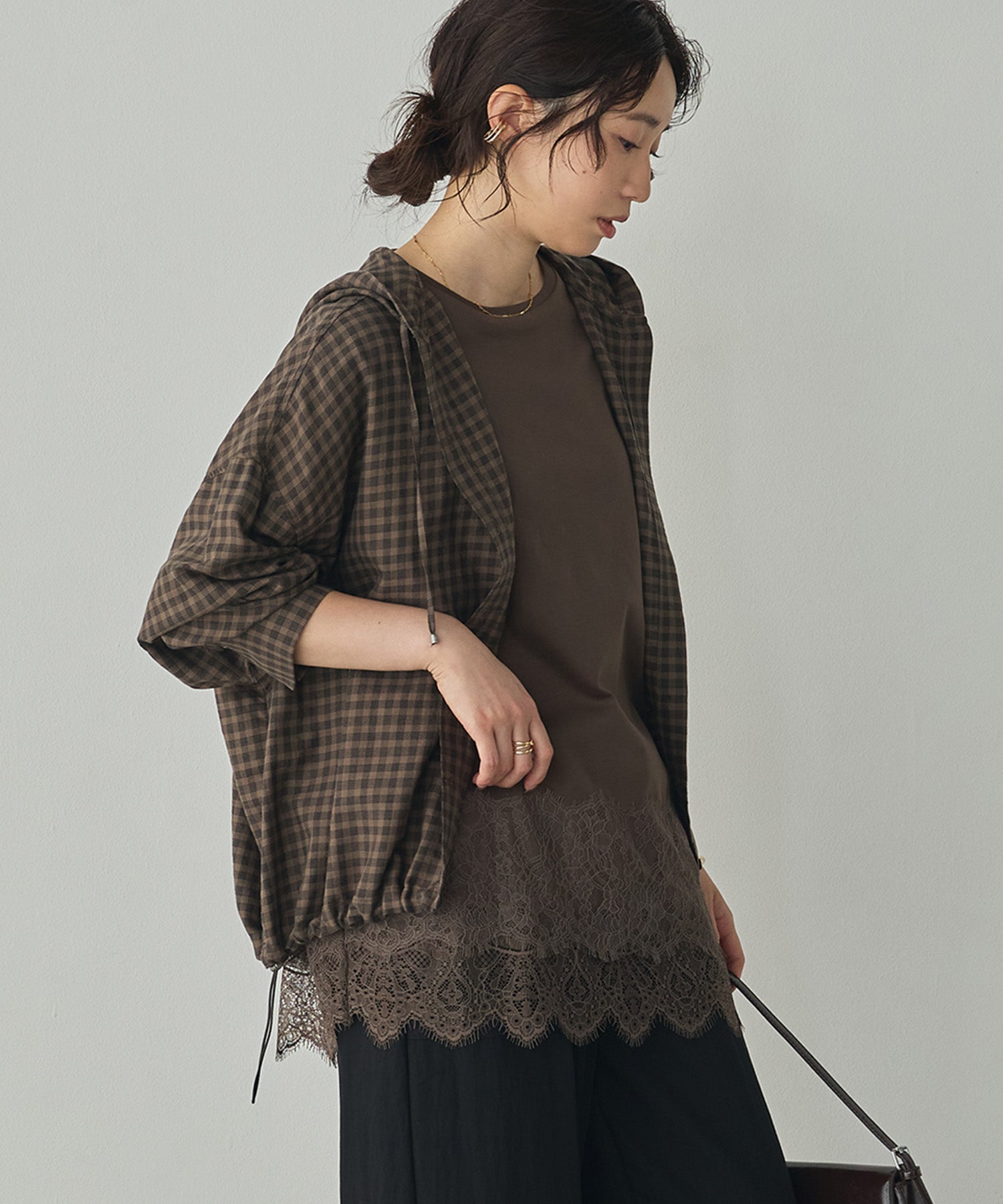 CHEQUERED HOODED SHIRT